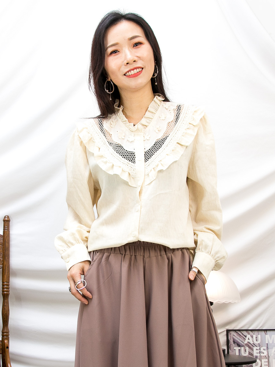 ⬇️開倉低至半價😱FINALSALE📣 全開胸扣鈕 ‧ LACE刺繡 麻棉料TOP 【不設退換】