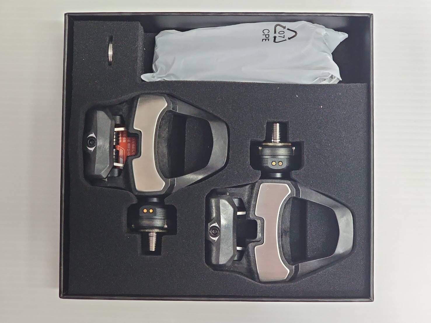 MAGENE 邁金 P715 S 功率踏板 Shimano SPD 系統功率踏板 碳纖維 電池持久續航120H 重157g 無附鞋底板