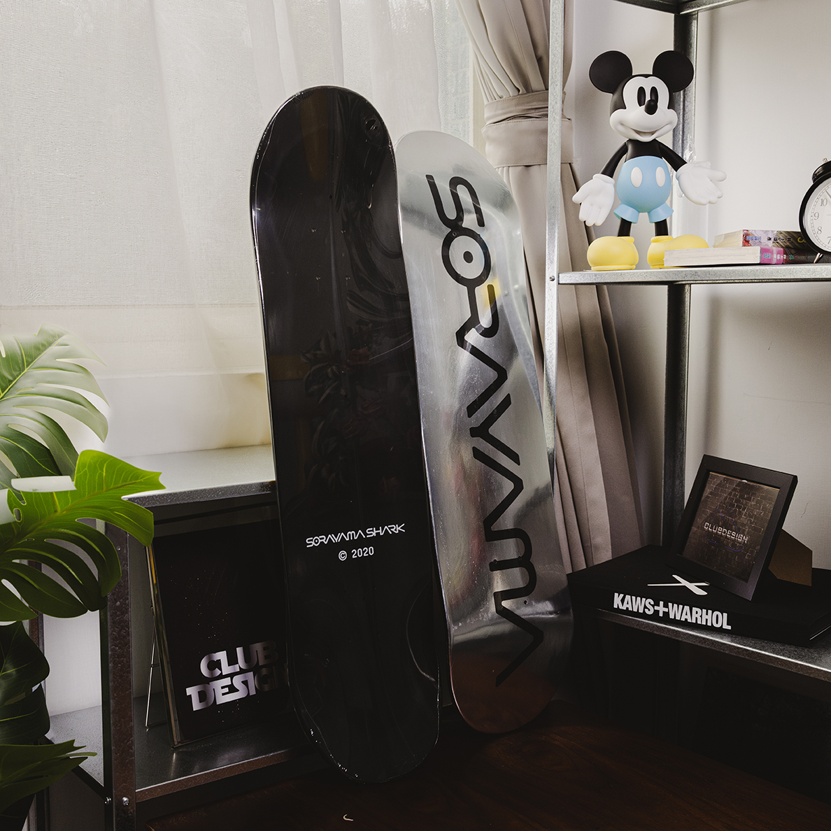 HAJIME SORAYAMA SHARK SKATEBOARD DECK 2020 空山基 滑板 金/銀