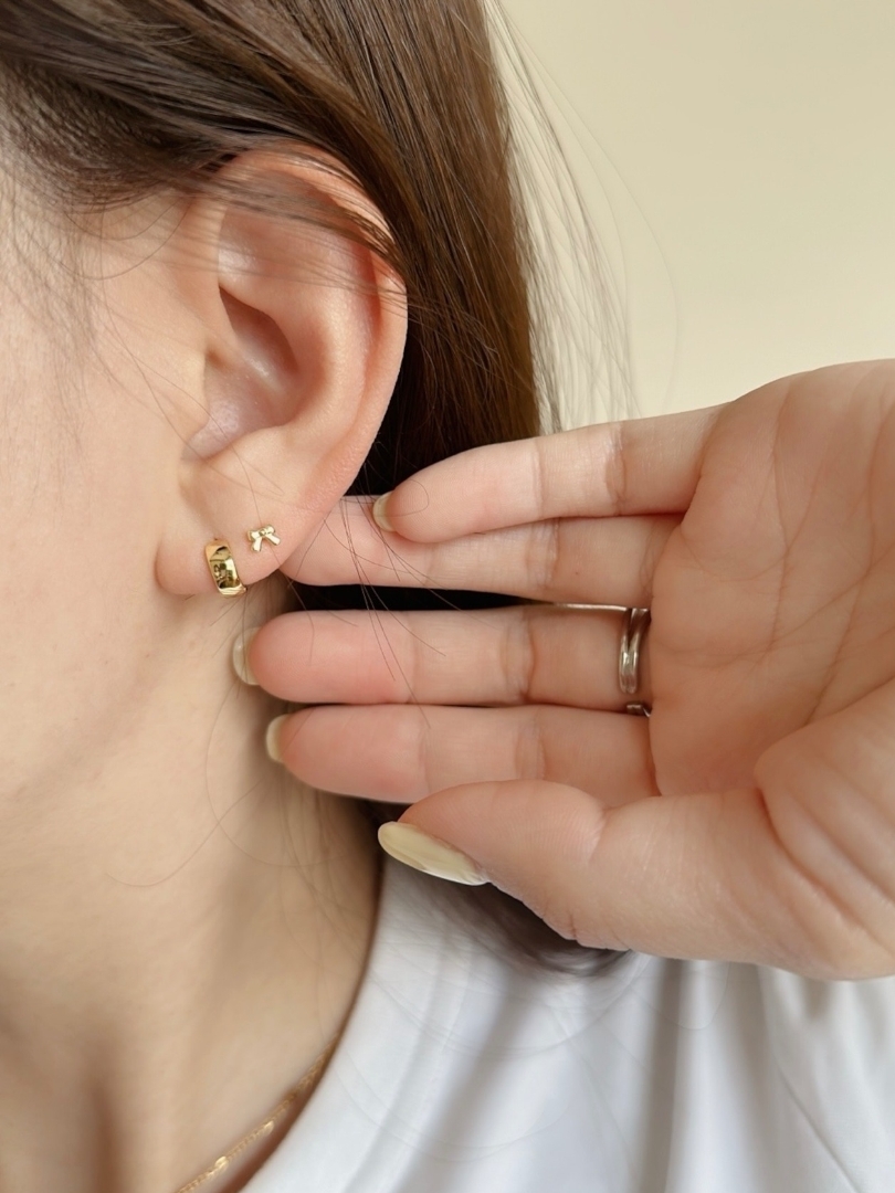 S925 petite ribbon pierce