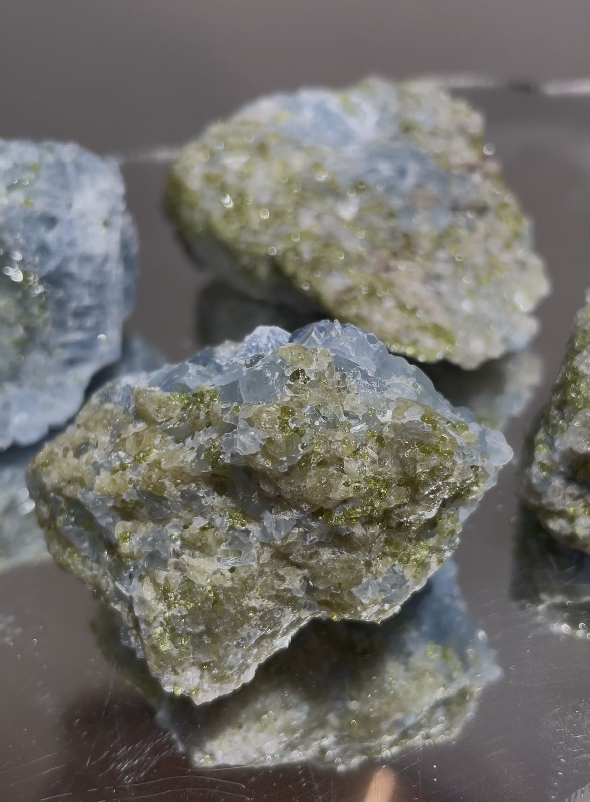 天青橄欖石原石