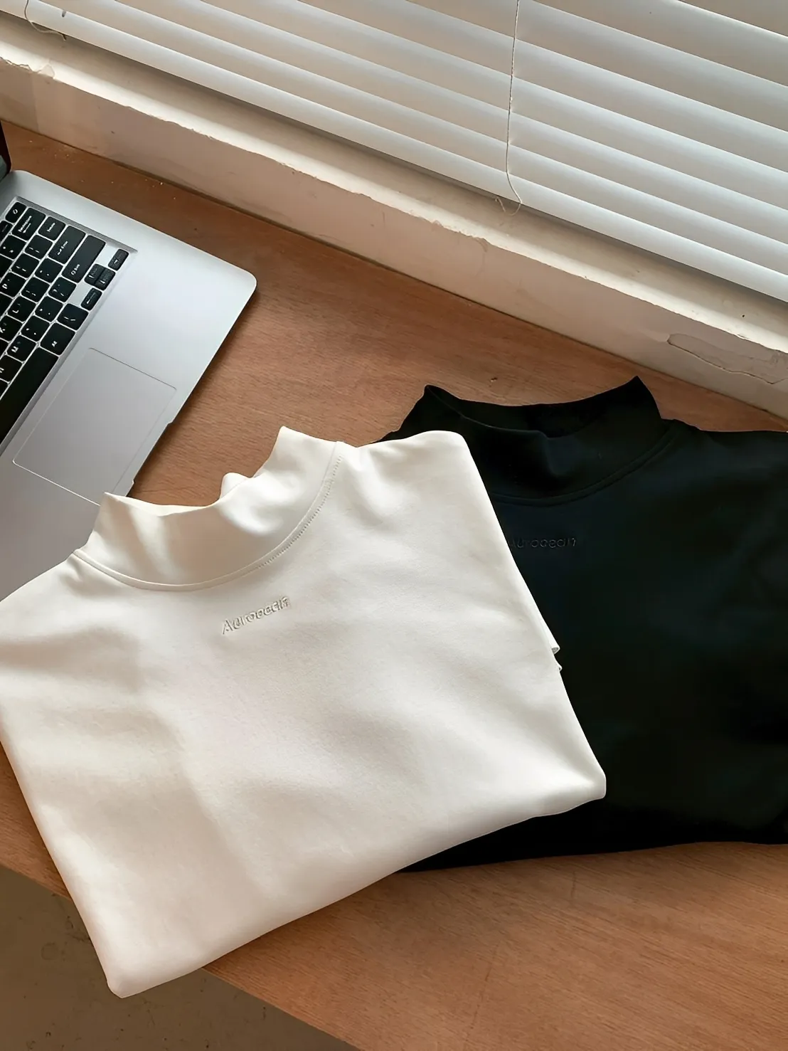 刺繡 內搭 高領 字母 設計 男女 短袖