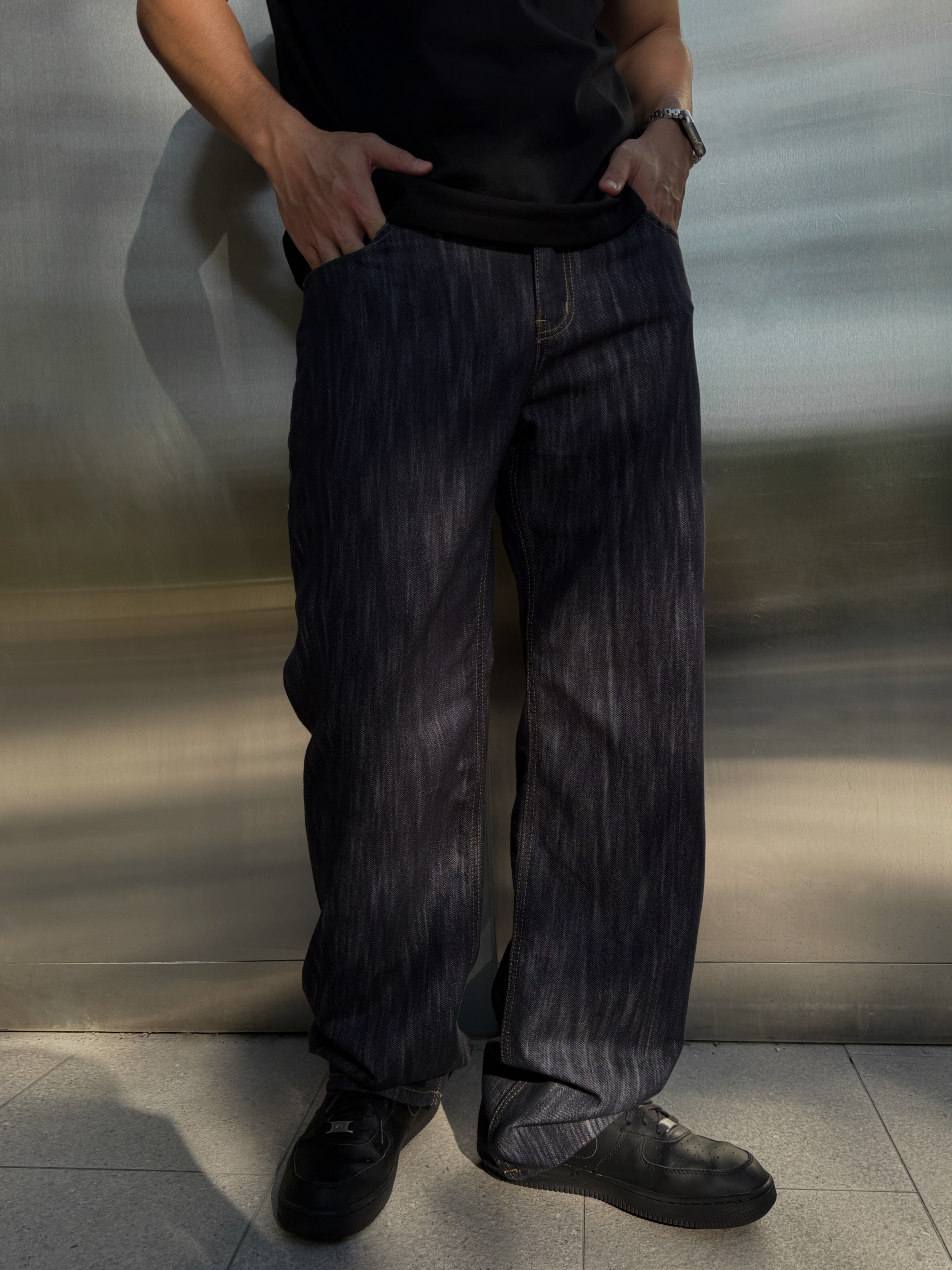 [1atm] 瞬切-金屬光牛仔落地褲