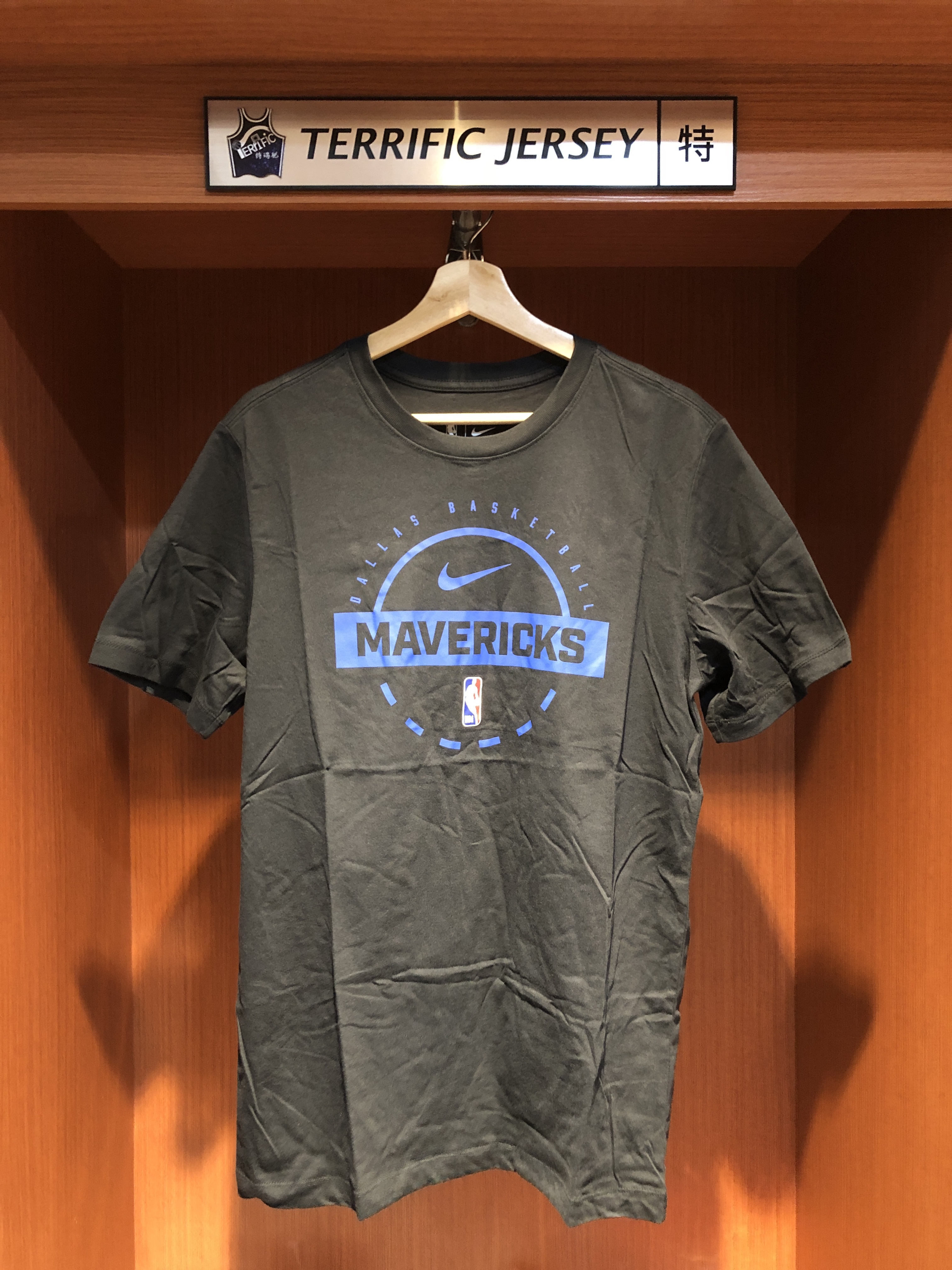 NBA短袖 Dallas Mavericks 達拉斯小牛黑 25-26 熱身短袖 球員實穿款 Nike Practice Tee 棉質 全新