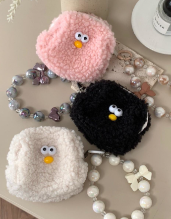 好可愛的有眼睛毛茸茸怪獸小錢包吊飾