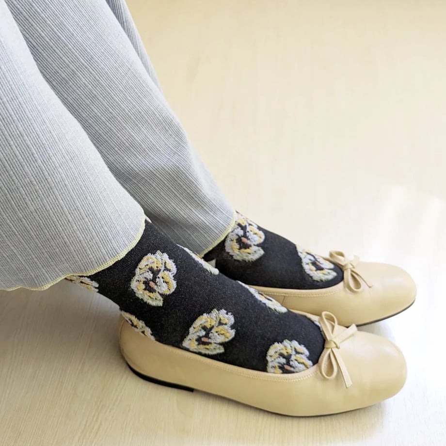 三色堇圖案短襪