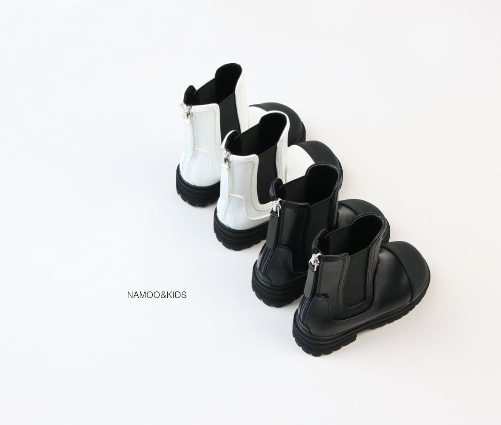 Namoo Marine Round Toe Chelsea Boots