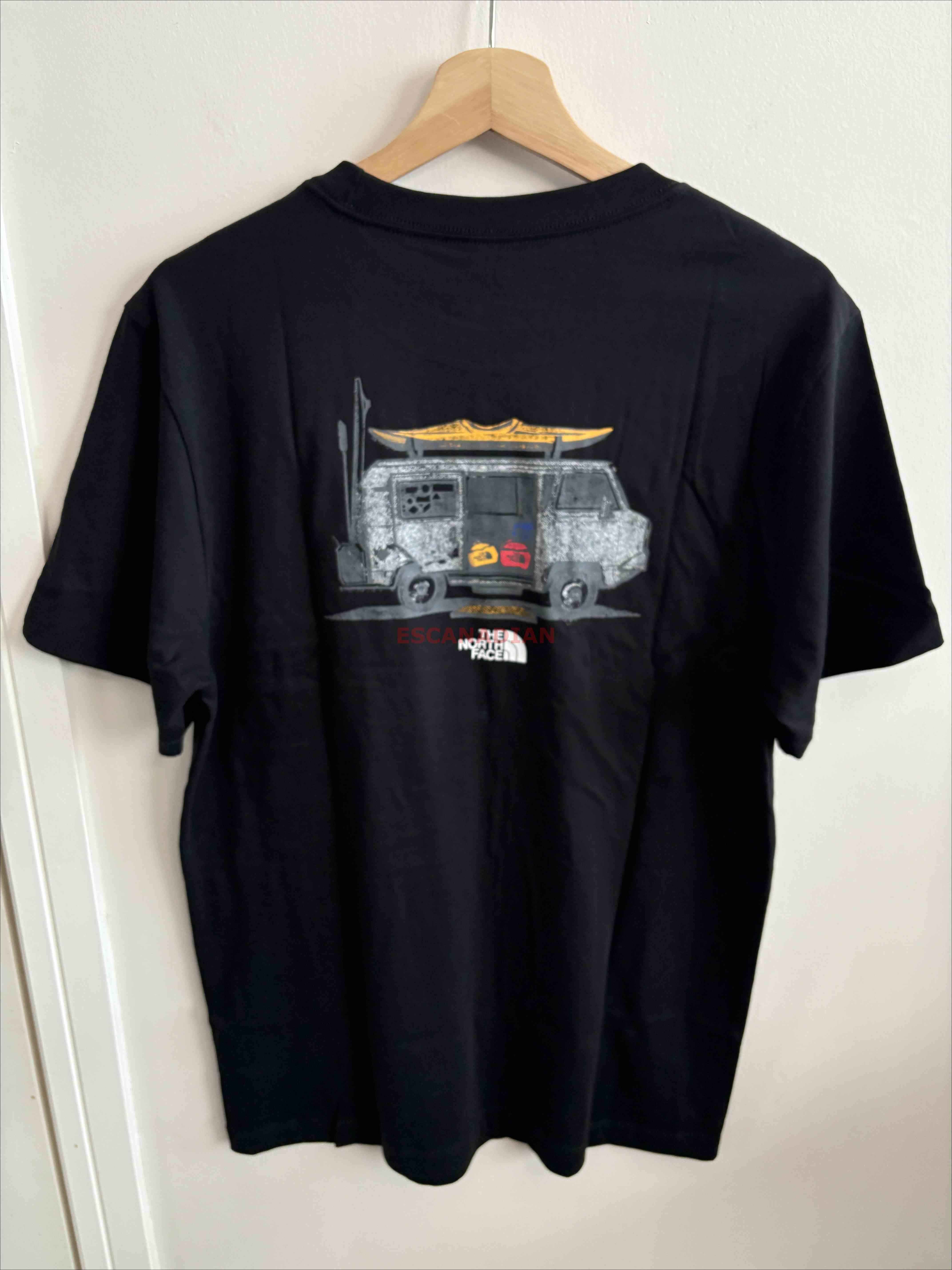 THE NORTH FACE 男大人 露營車圖案 短TEE (前小後大圖案)