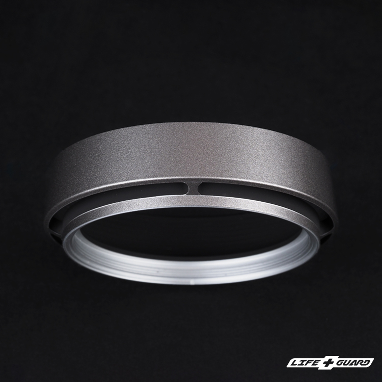 霧鈦貼膜質感特寫，LIFE+GUARD 專機專屬開版