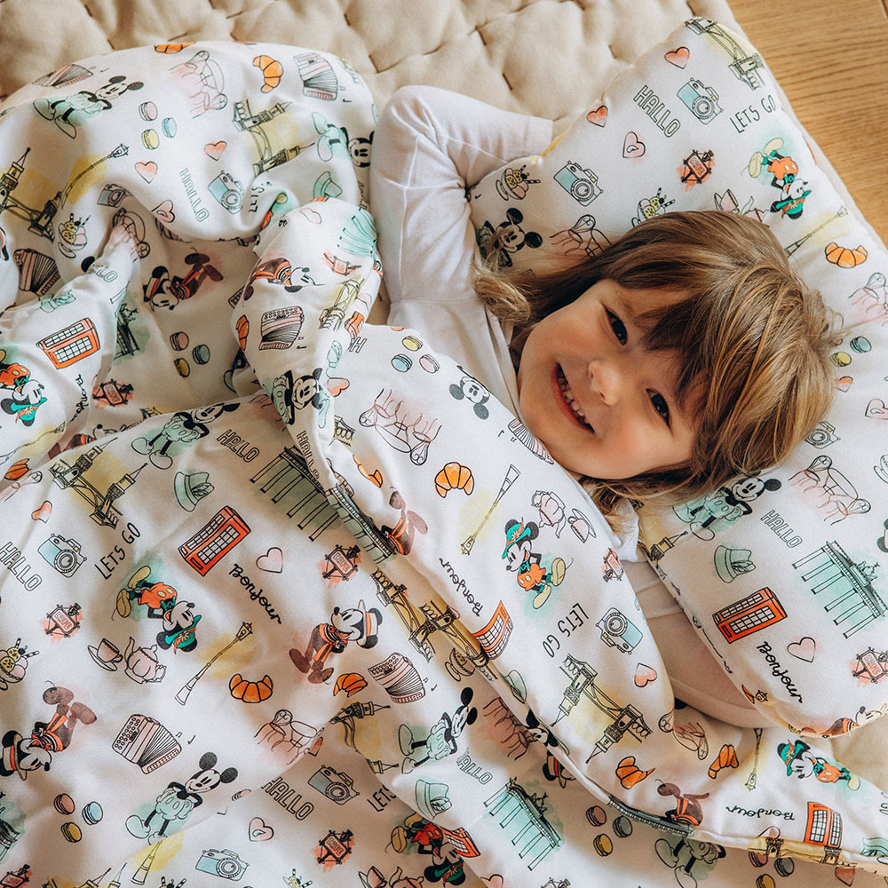 La Millou波蘭 竹纖涼感被(140x110cm)｜抗菌被｜無流蘇簡約質感｜米奇系列_嚮旅行篇