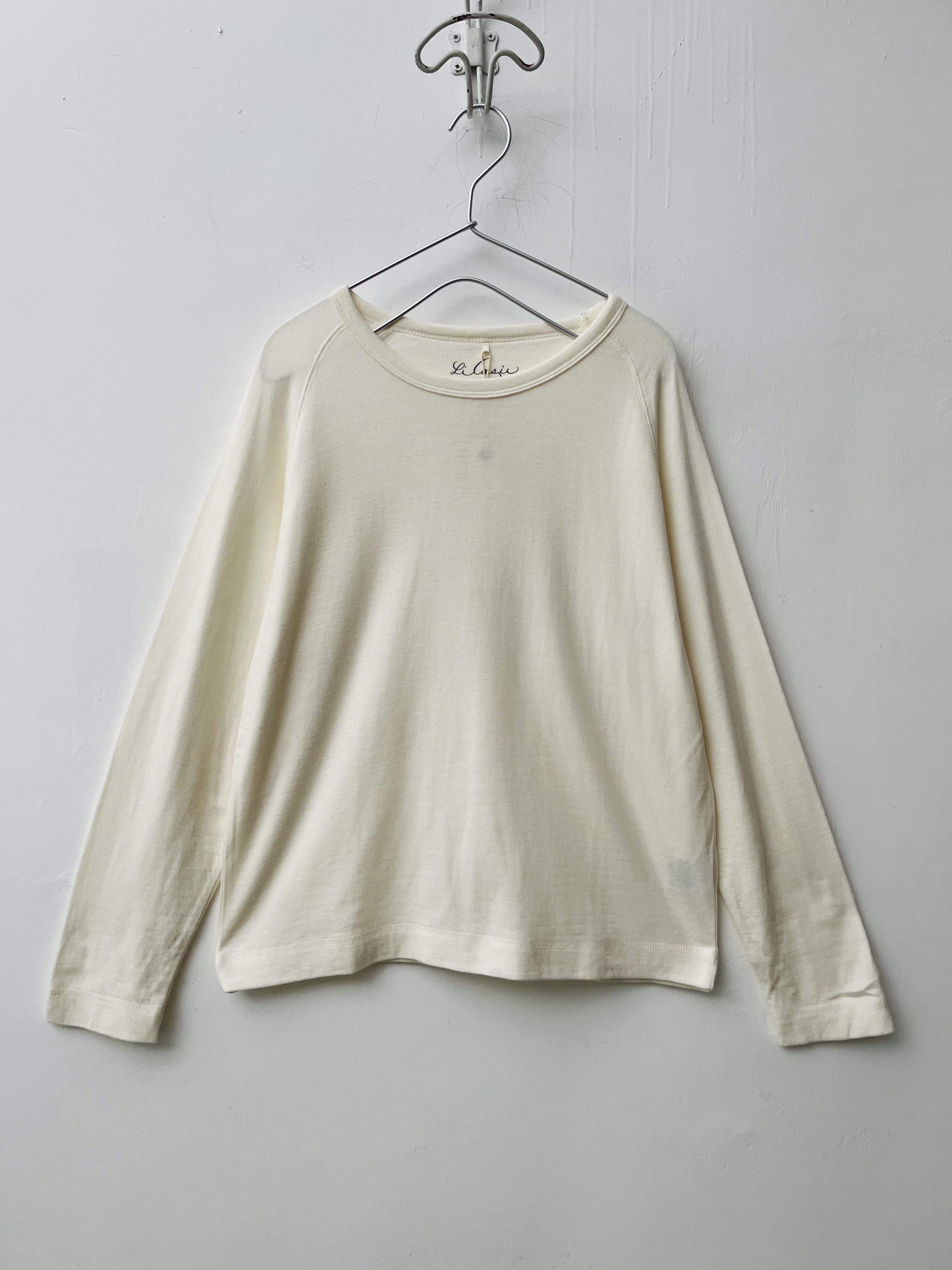 LILASIC米白色圓領tee