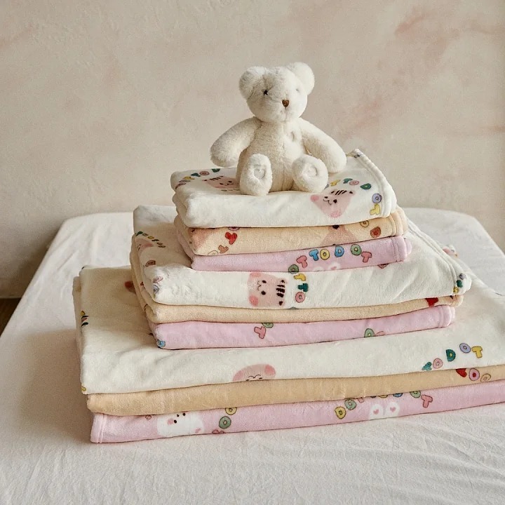 25F/W DTD彩字軟萌物語系列-極細觸感毛絨毯