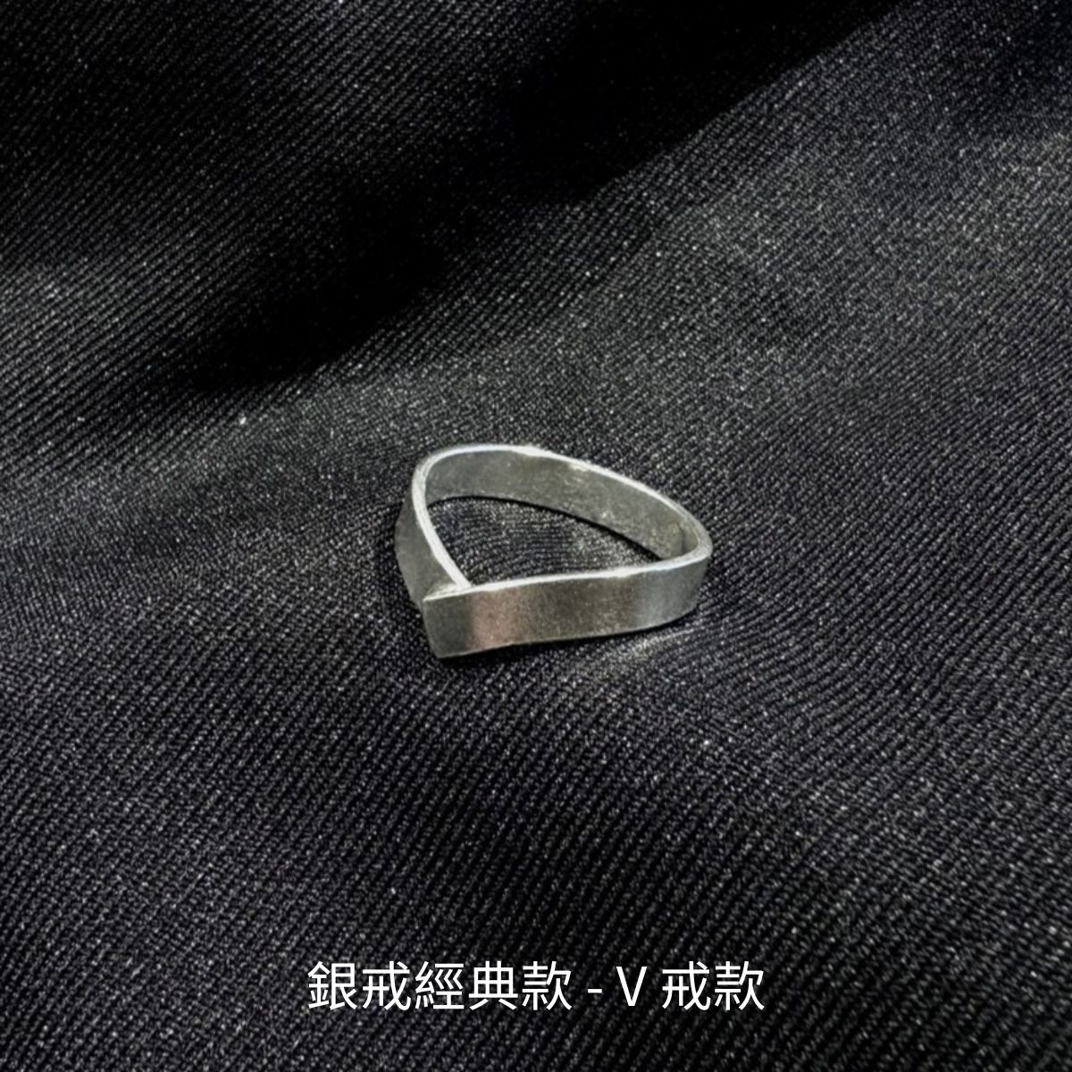 純銀戒指$1690