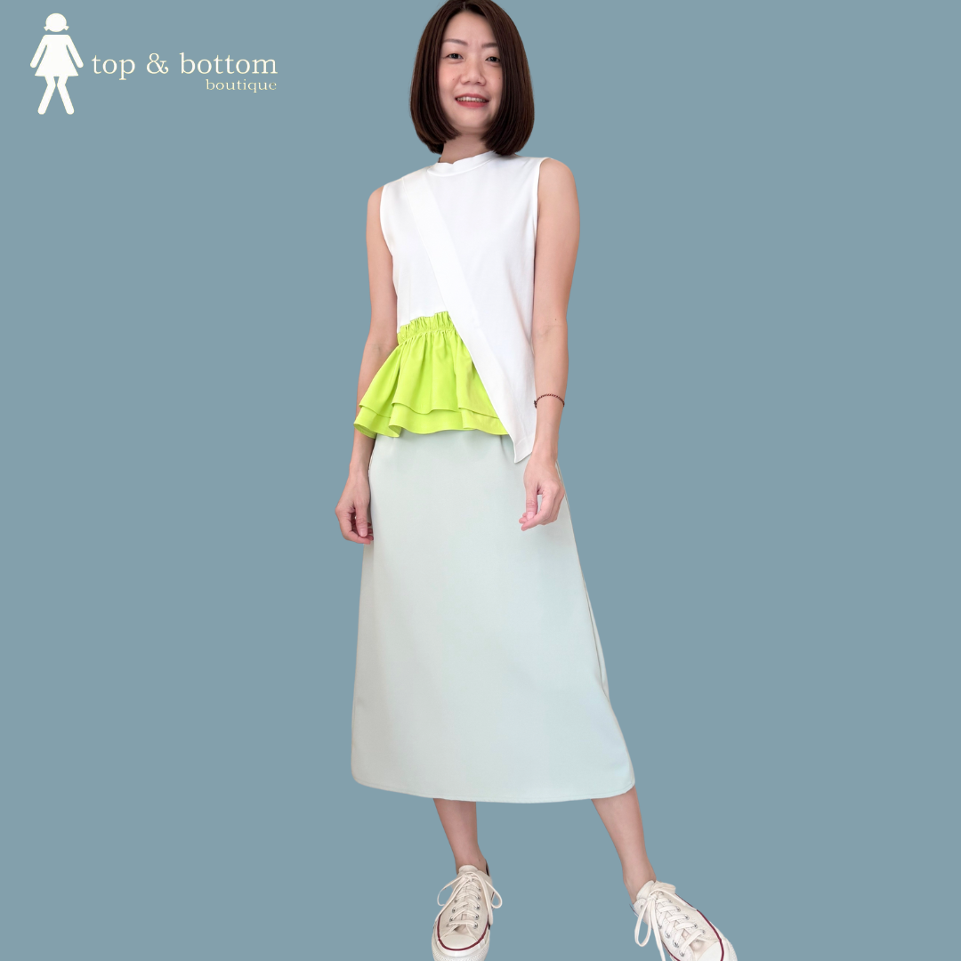 SLEEVELESS SIDE RUFFLED BLOUSE