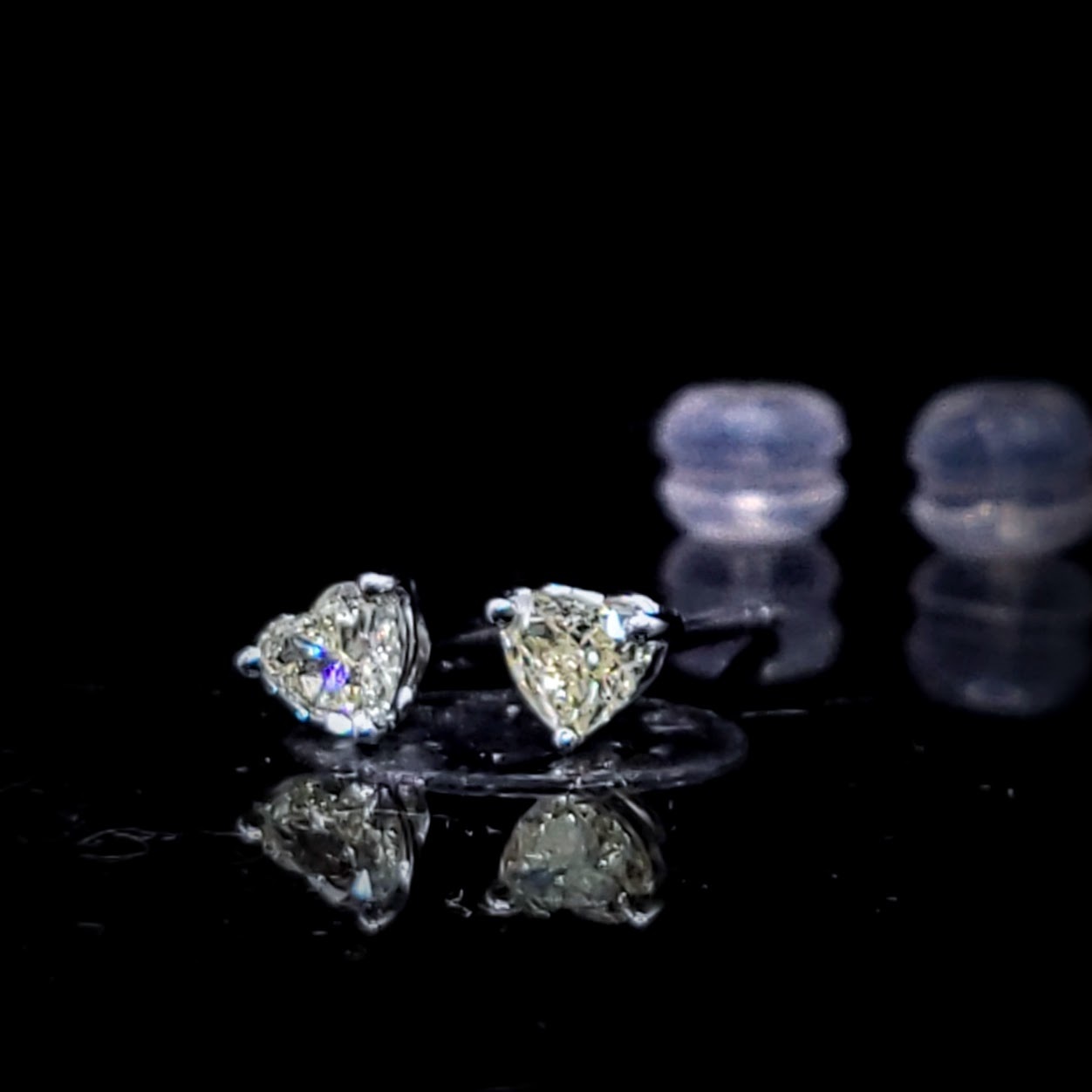 全新18K白金【主石37份心形鑽石】耳環