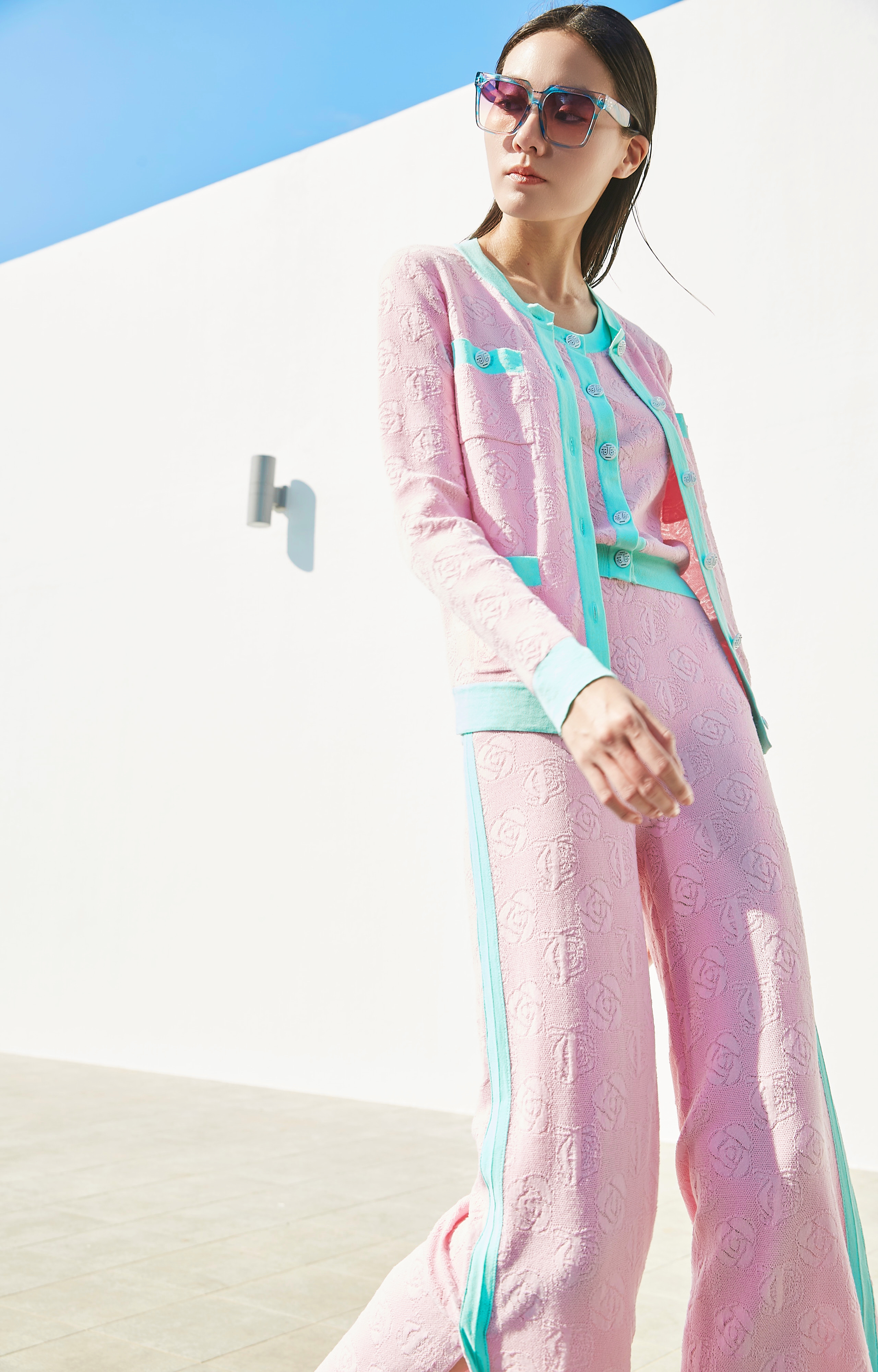 BD16918D1 新藝術花園玫瑰粉小香針織外套