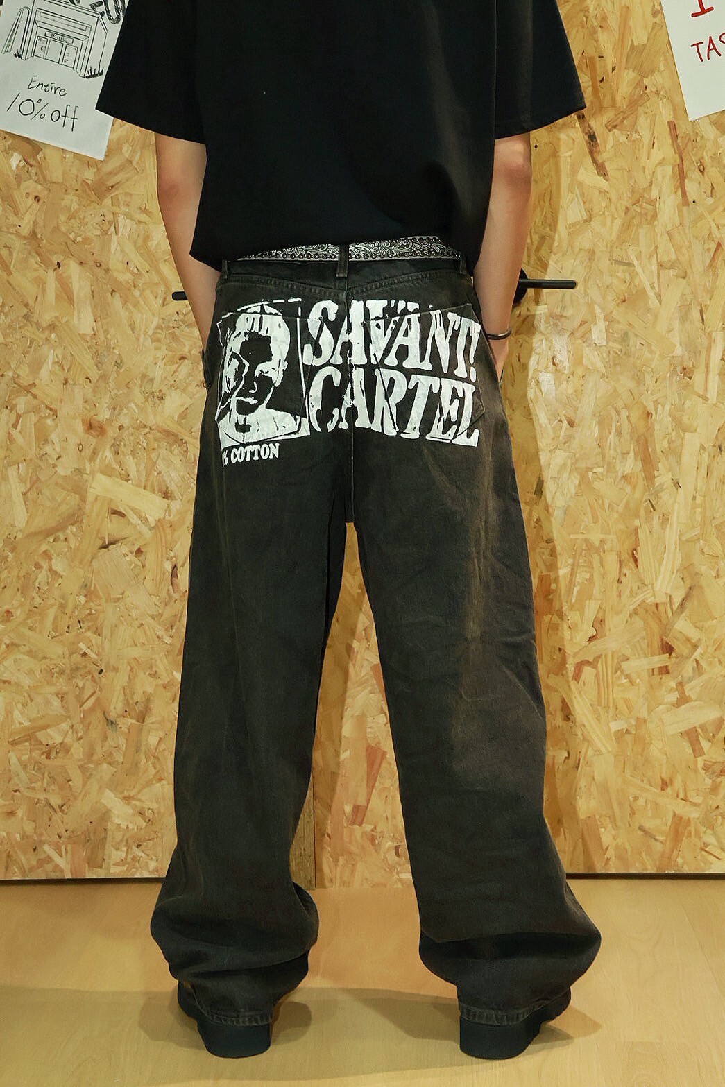 後口袋 噴漆 設計感 #牛仔褲