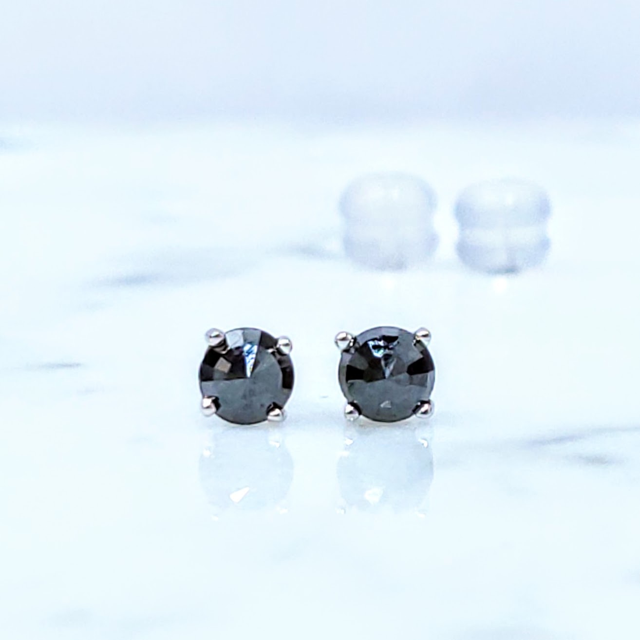 18K Gold 0.75ct Diamond Earrings