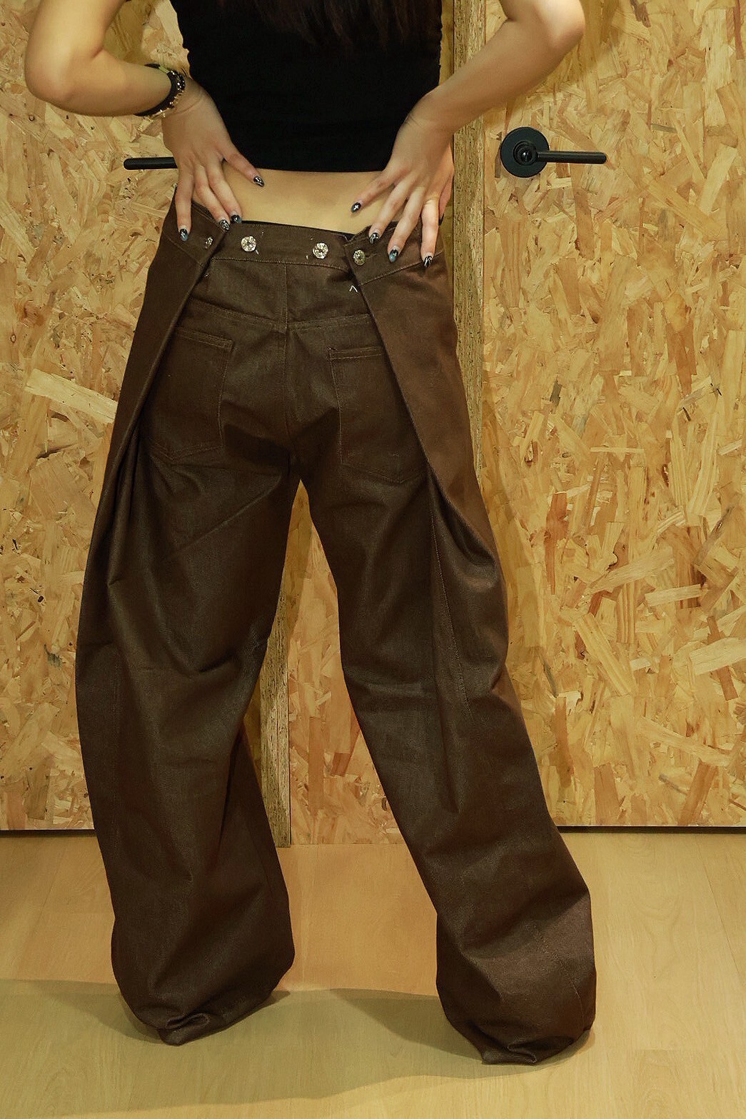 側邊小標 後鈕扣 原色 反折 長褲 #牛仔褲