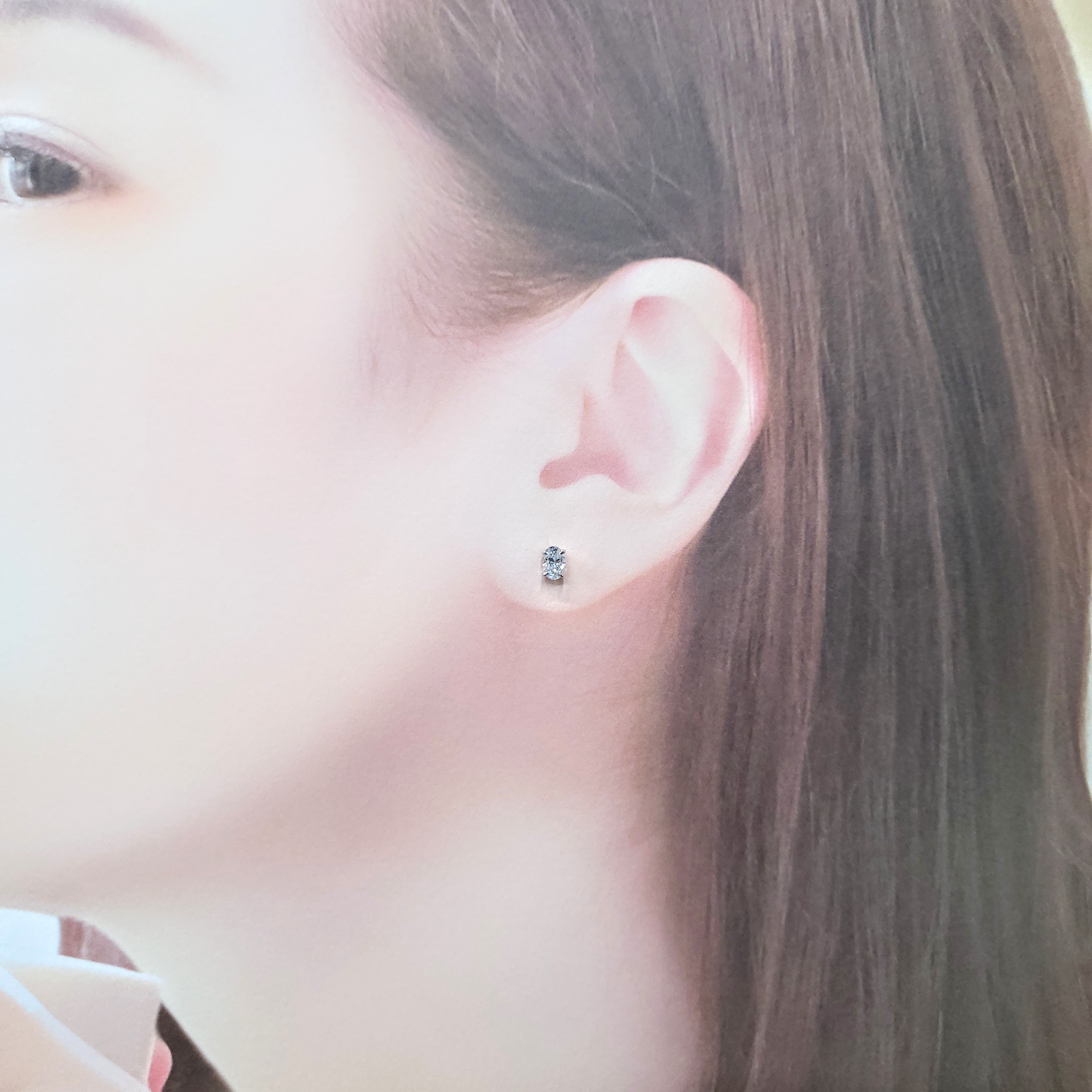 18K White Gold 0.71ct Oval Cut Diamond Earrings