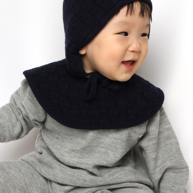 COFUCU 羊毛籃格編織領片圍兜