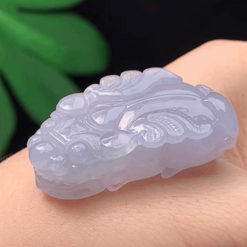 726339 翡翠淡紫貔貅