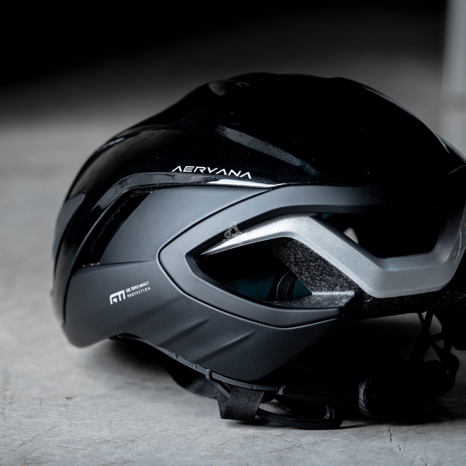 【KPLUS】AERVANA 公路車安全帽 / Black 曜動黑