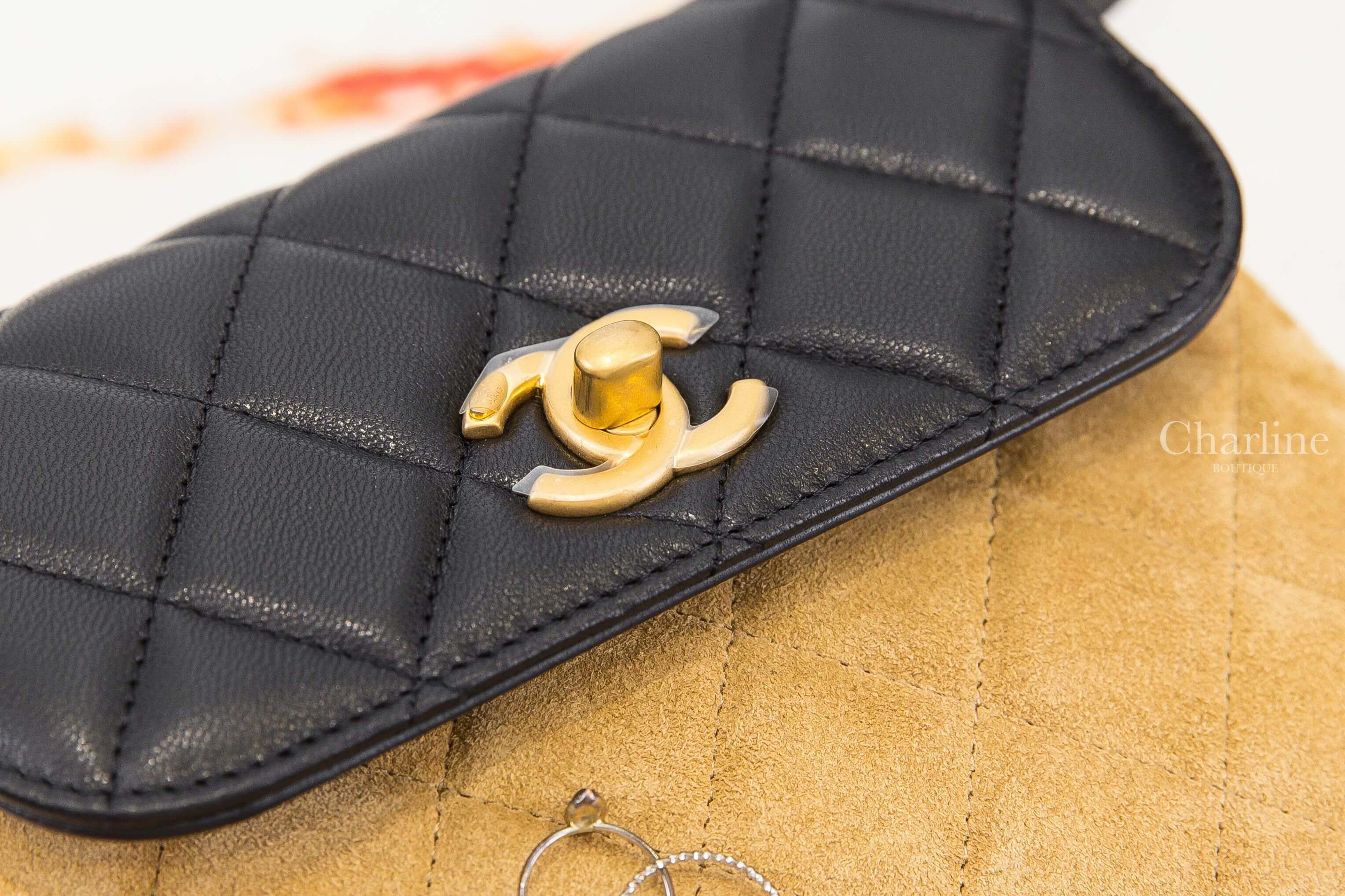 Chanel Bag 黑色羊皮拼奶茶色麂皮菱格紋金CC黑色背帶肩背包