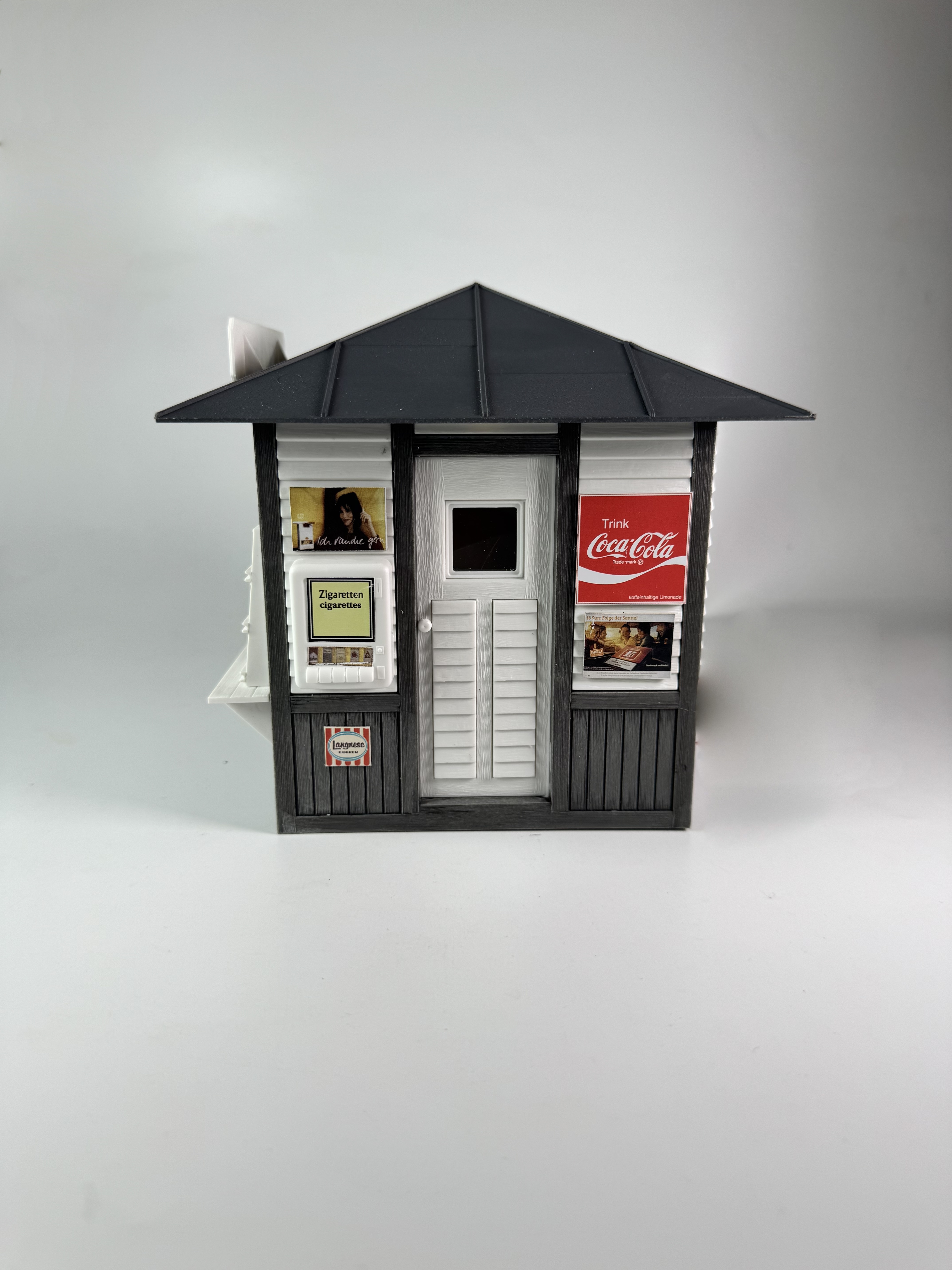 Faller 330995 G規 Susi’s Newsstand 蘇西的報紙攤販（完成品含燈光）