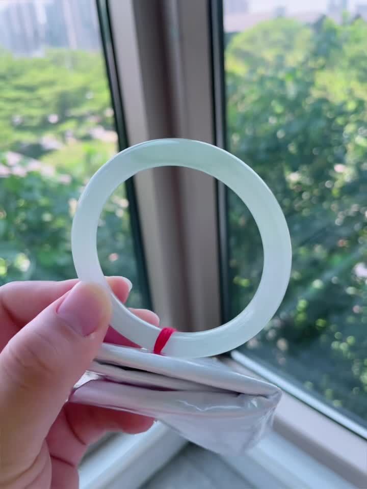 底色翡翠圓條手鐲,天然翡翠A玉, 緬甸玉, Jade, Jadeite