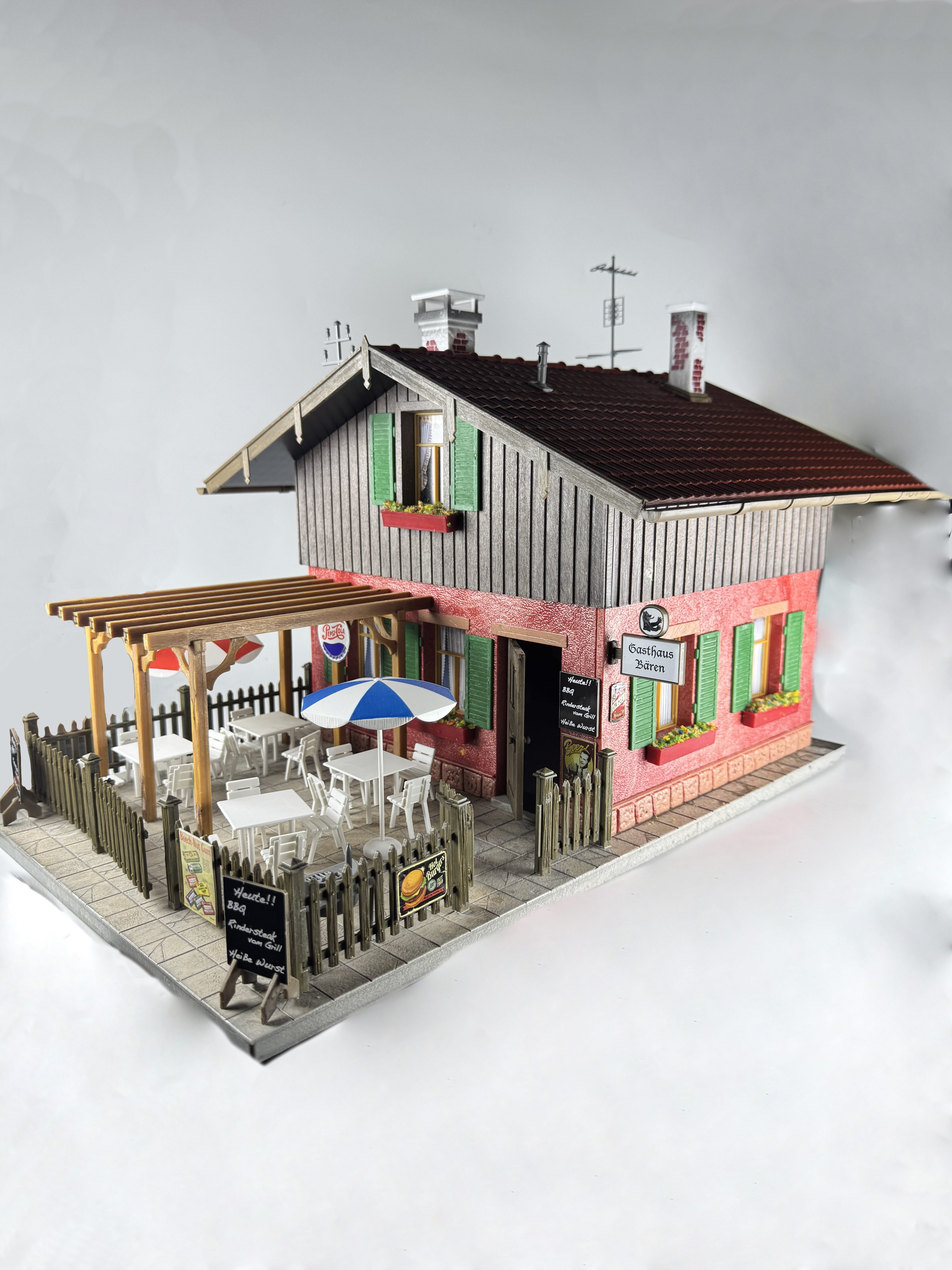 Faller 331787 G規 The Bear Inn 酒吧客棧（完成品含燈）