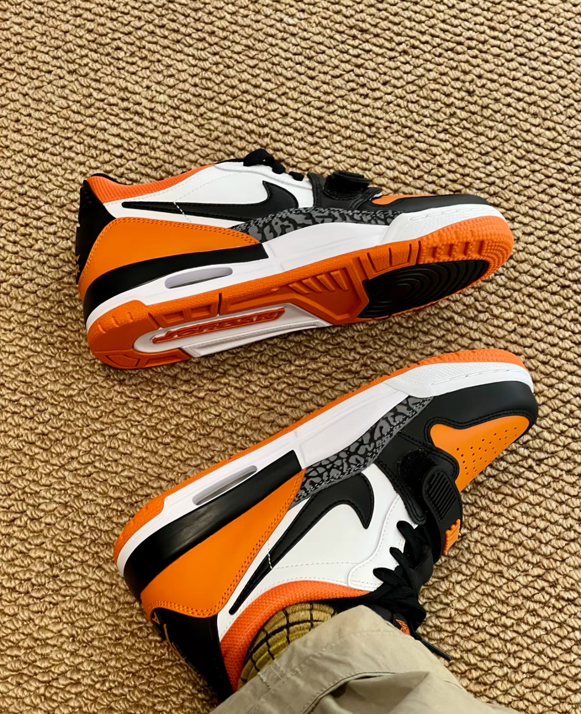 男鞋 NIKE AIR JORDAN LEGACY 312 LOW 黑橘白 爆裂紋 魔鬼氈 復古 籃球鞋【CD7069-118】