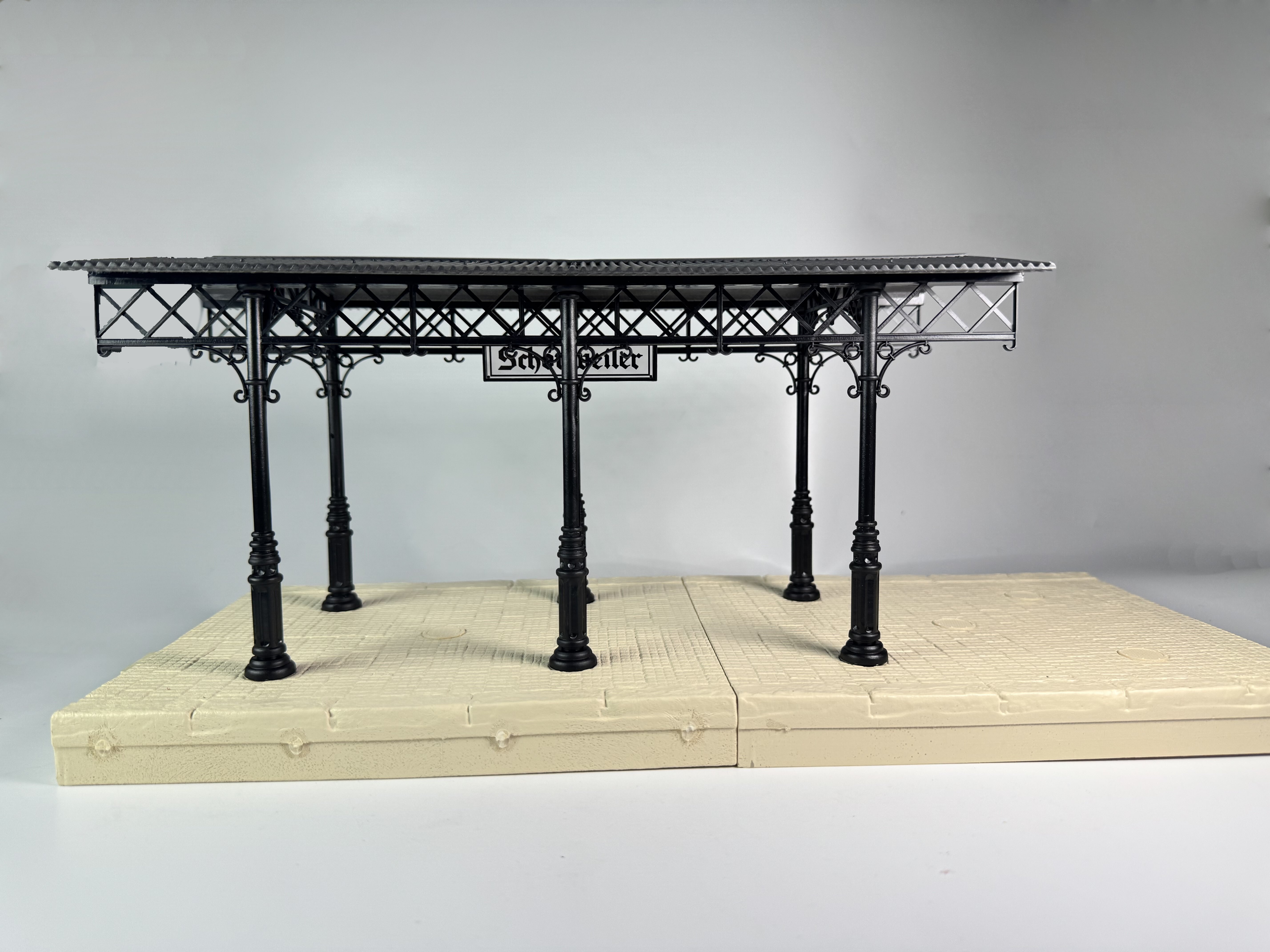Faller 330908 G規 Roof-covered platform 有屋頂的月台（完成品含燈）