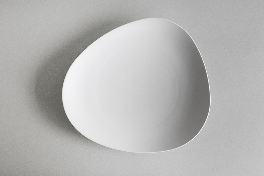 yumiko iihoshi porcelain - SHIONARI 盤24.5cm 白