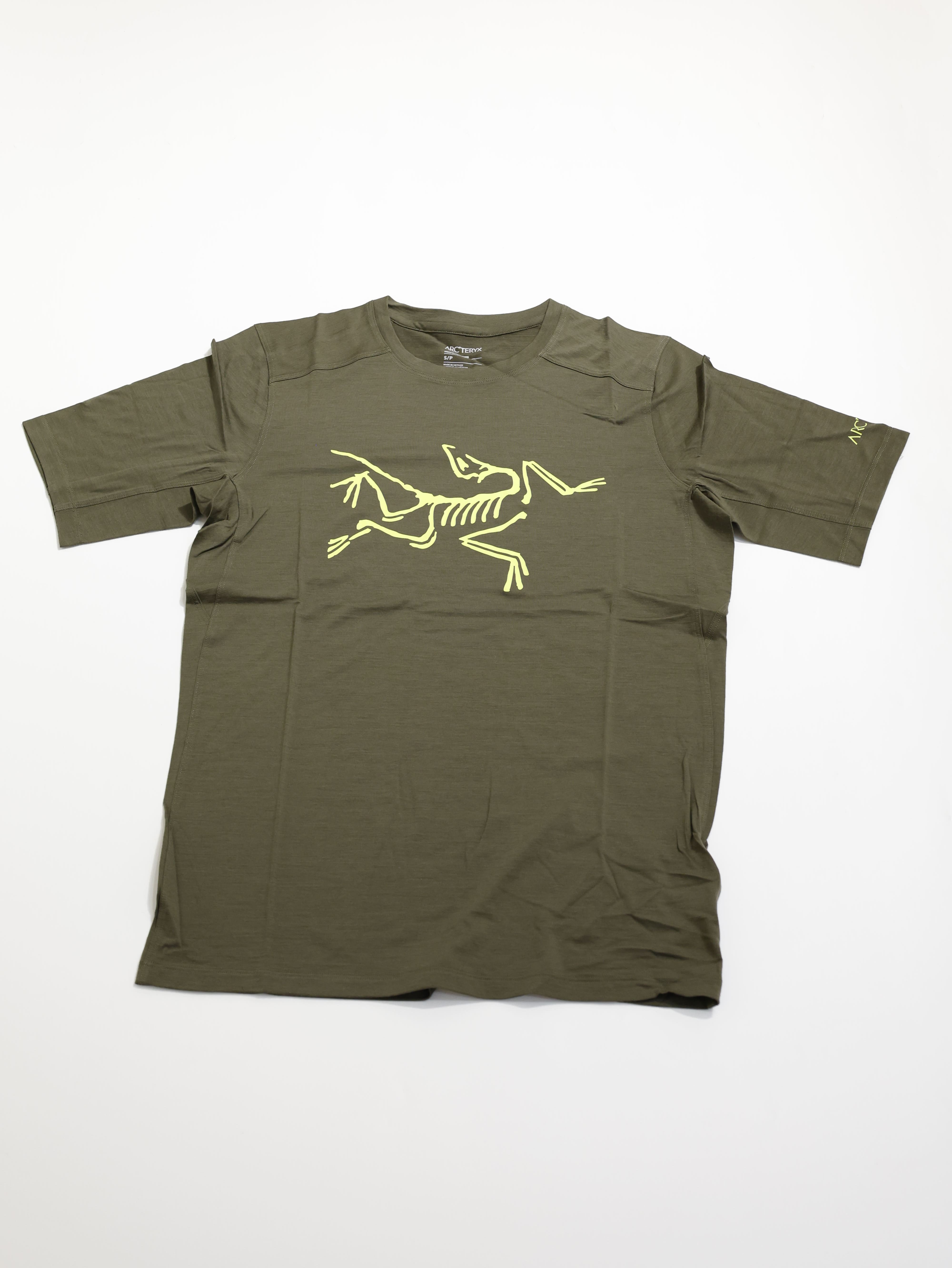 ARCTERYX 始祖鳥 男 lonia Logo 羊毛短袖圓領杉 X000006796