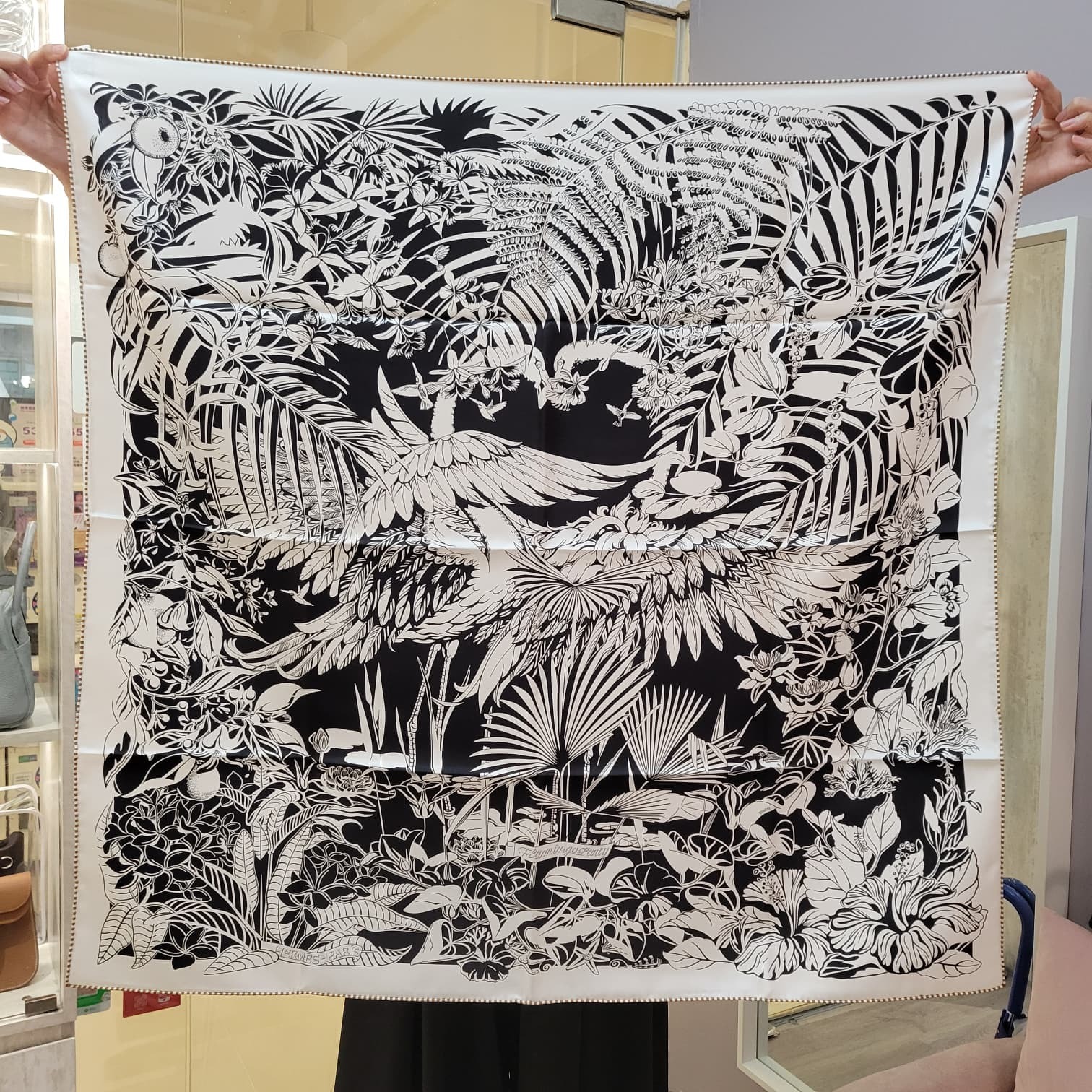 HERMES Flamingo Party Tattoo double face scarf 90 noir / blanc / vert 雙面