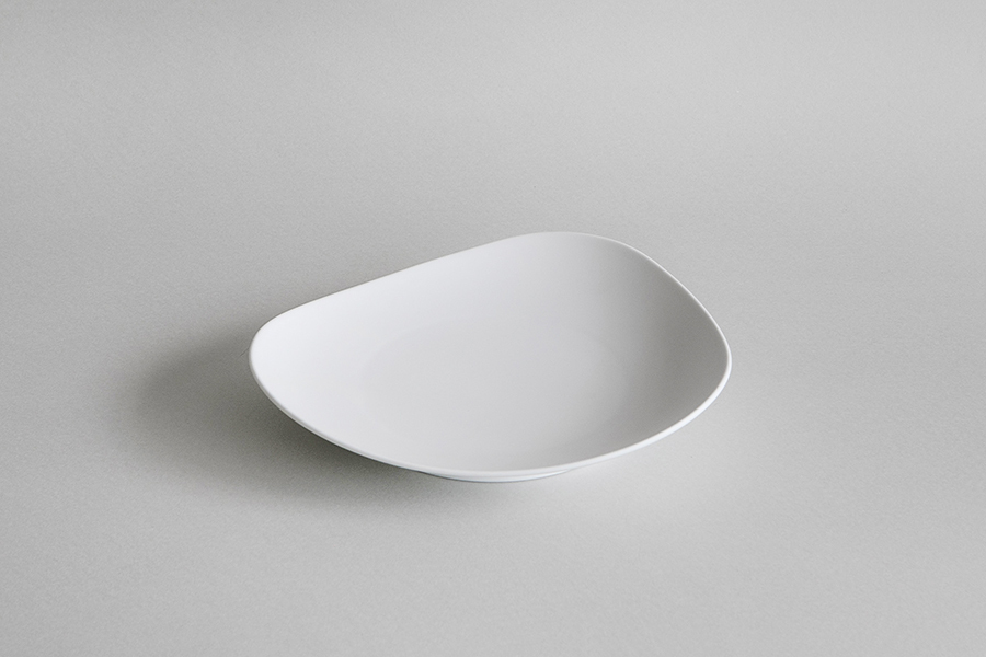 yumiko iihoshi porcelain - SHIONARI 盤19.5cm 白