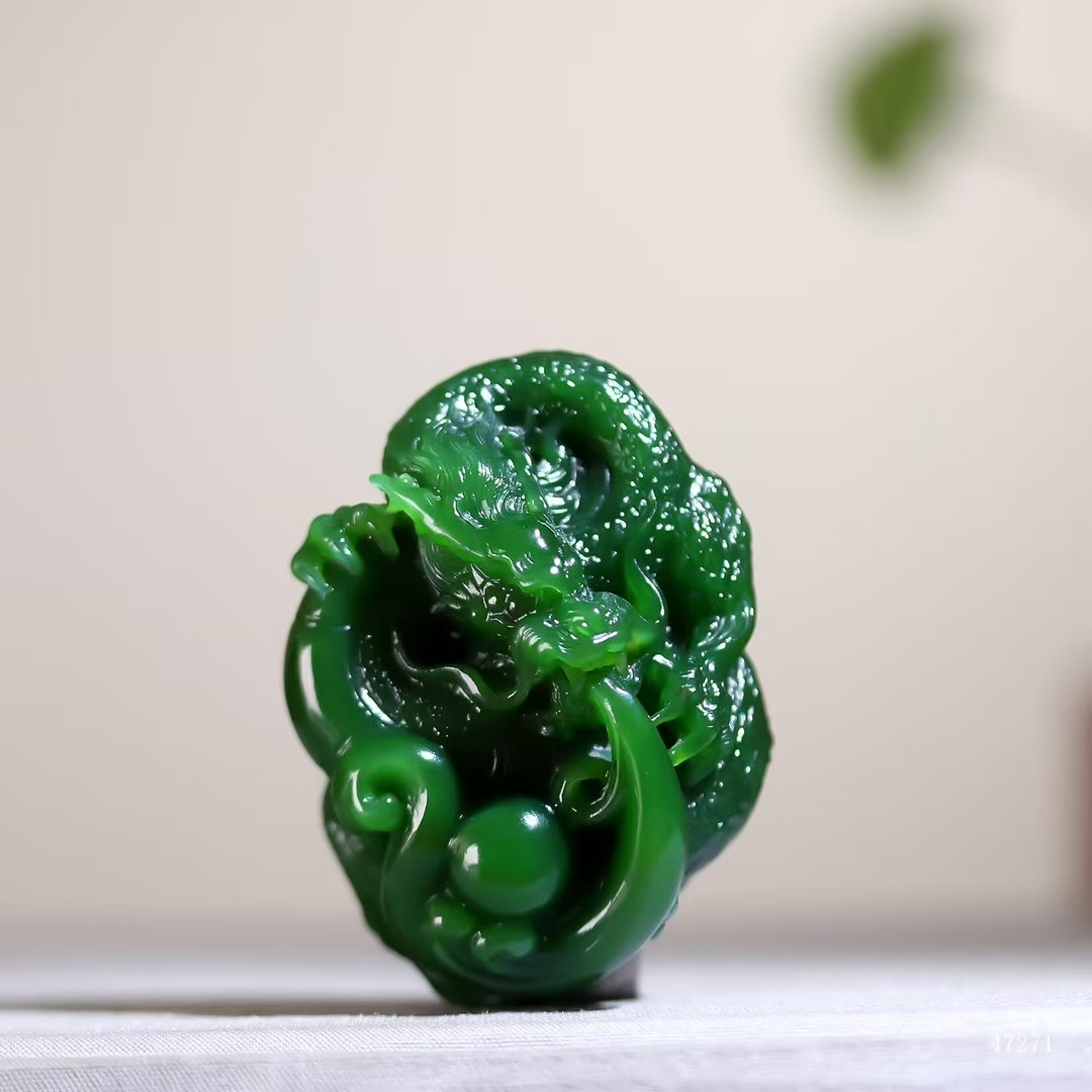 726712 和田玉遊龍獻瑞