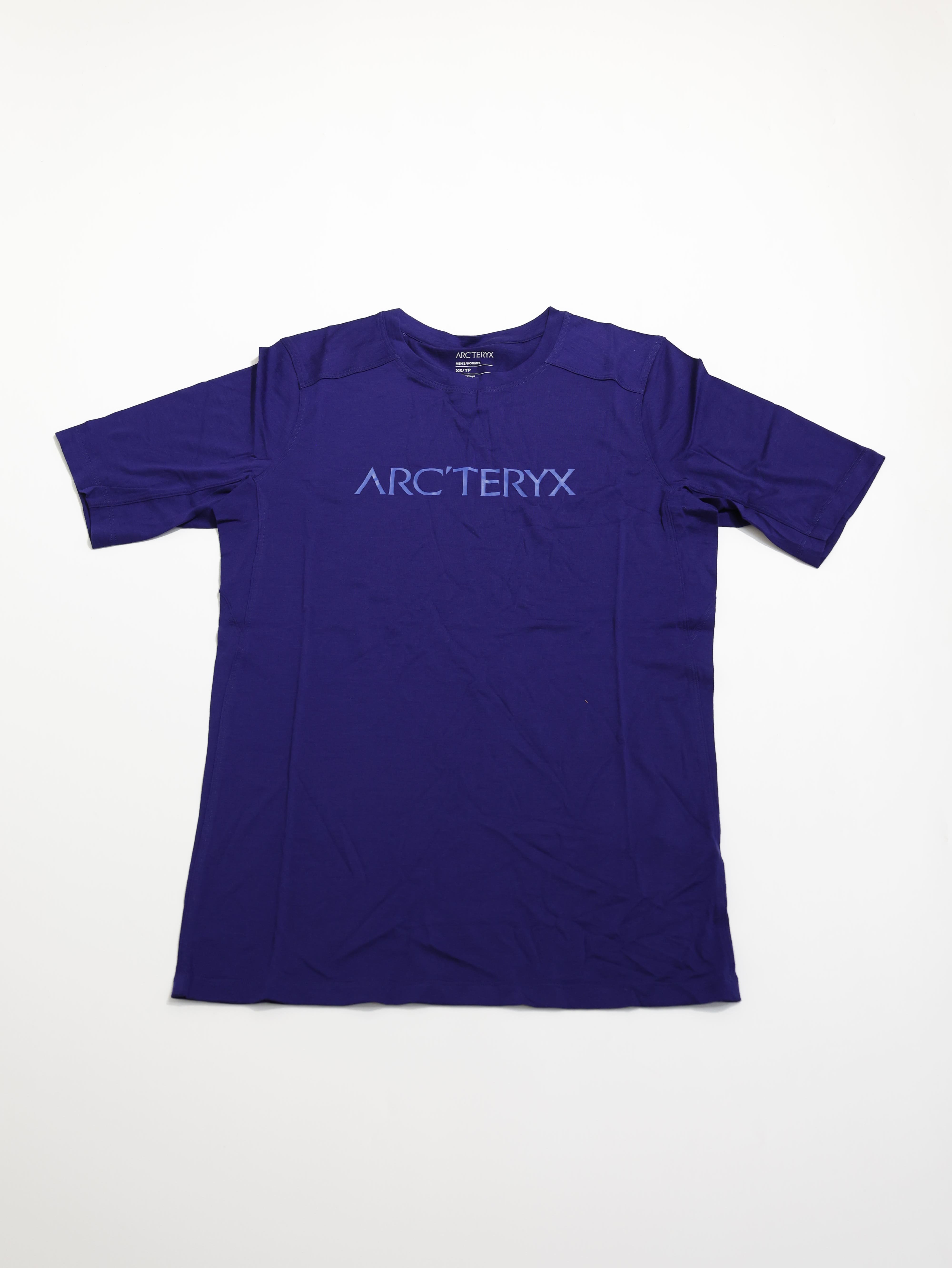ARCTERYX 始祖鳥 男 Ionia Arc'Word Logo 短袖羊毛T恤 X000007733