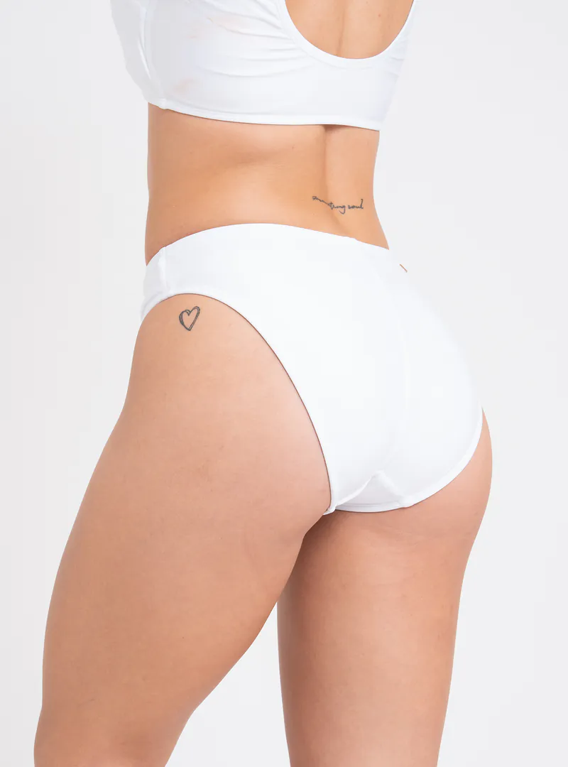 OLM 絲光中腰甜挖臀泳褲特別色-M