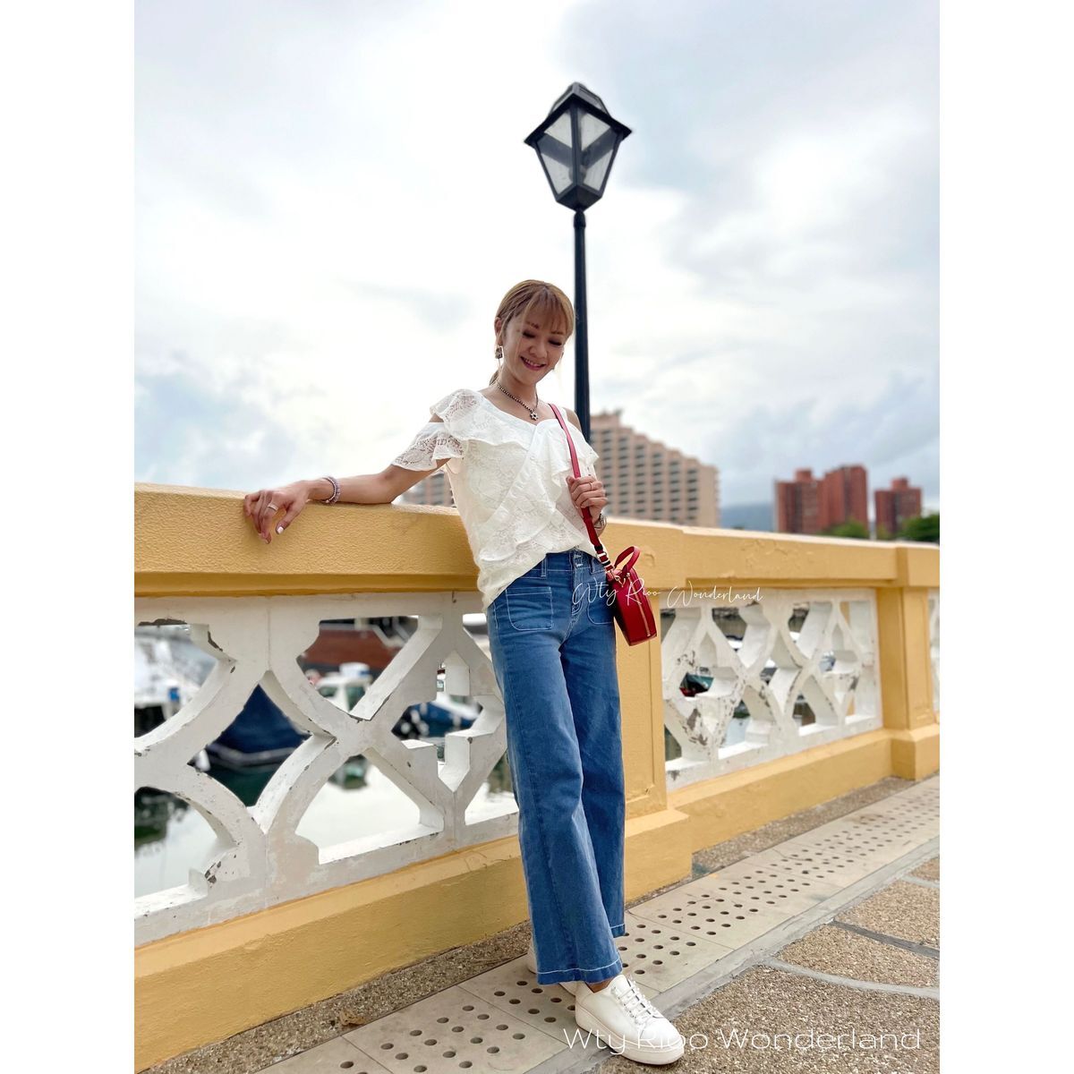Wonderland自家Lace Ruffle衫