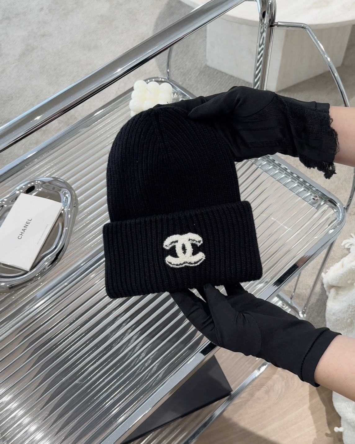 CHANEL｜LOGO羅紋毛帽 黑色