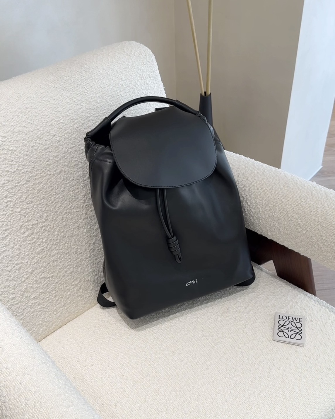 LOEWE｜FLAMENCO 男生後背包 黑色