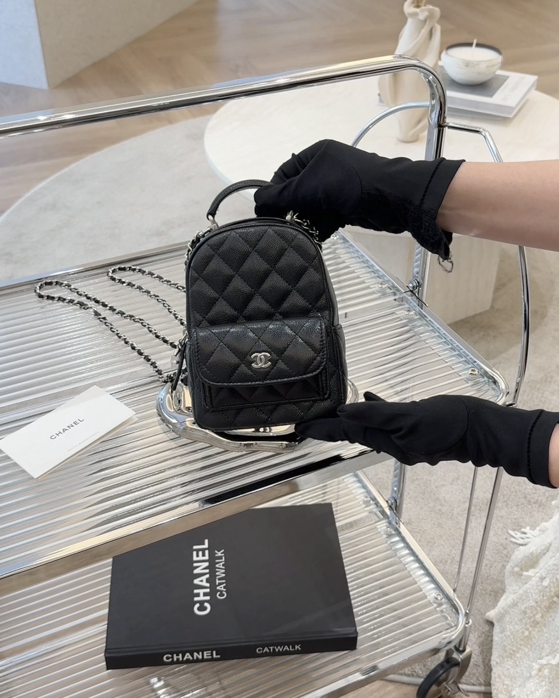 CHANEL｜荔枝皮小書包 黑銀