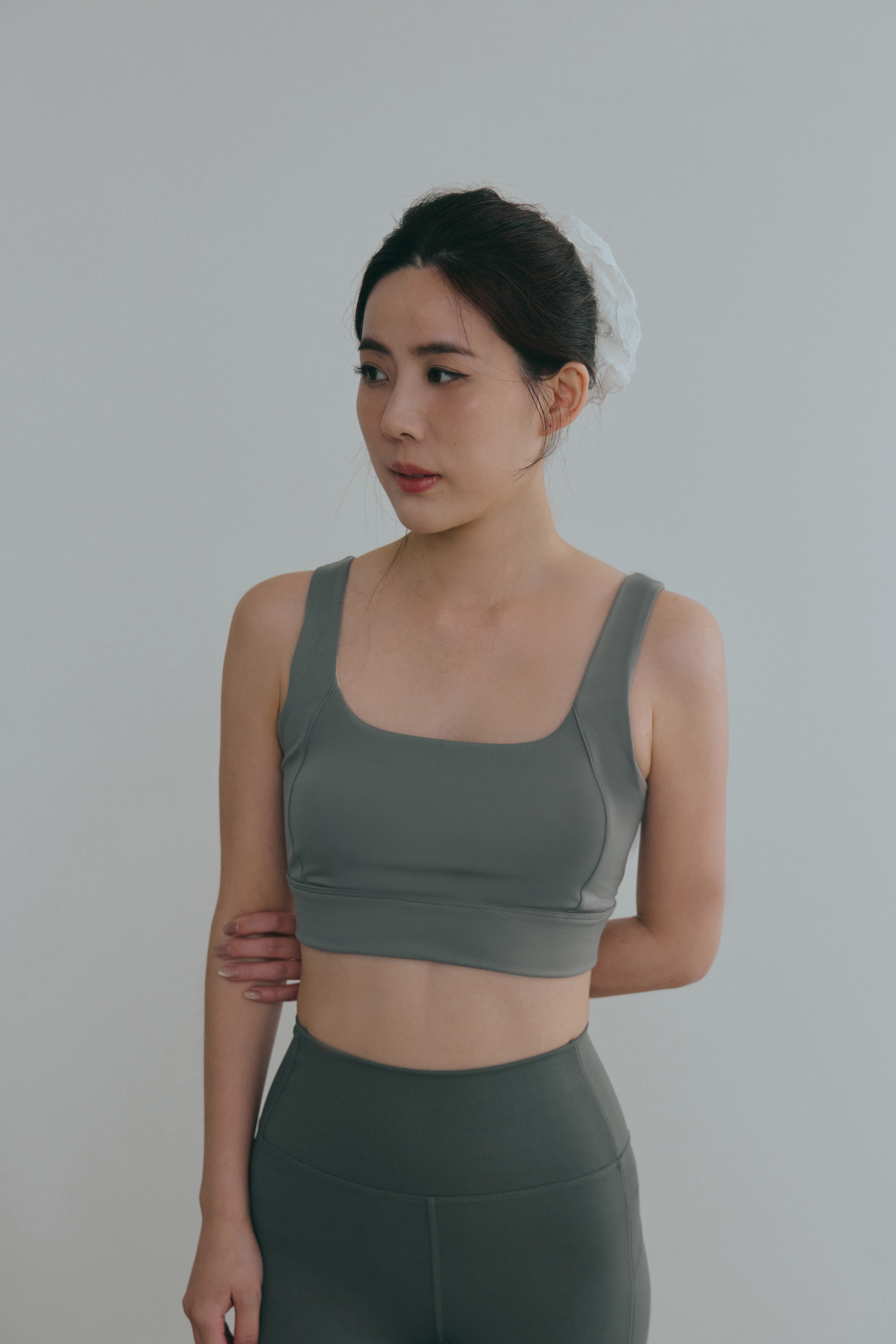 V-BACK運動BRA TOP- 灰綠