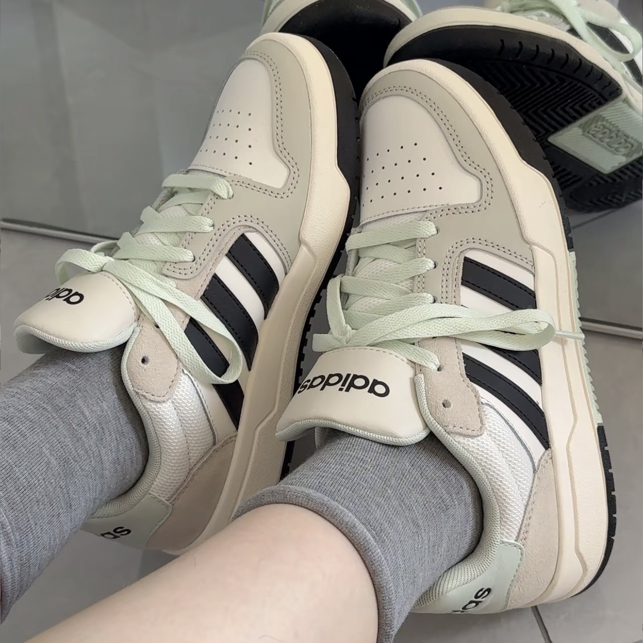 ADIDAS 白灰 拼接 麂皮 皮革 板鞋 運動鞋 JI2546