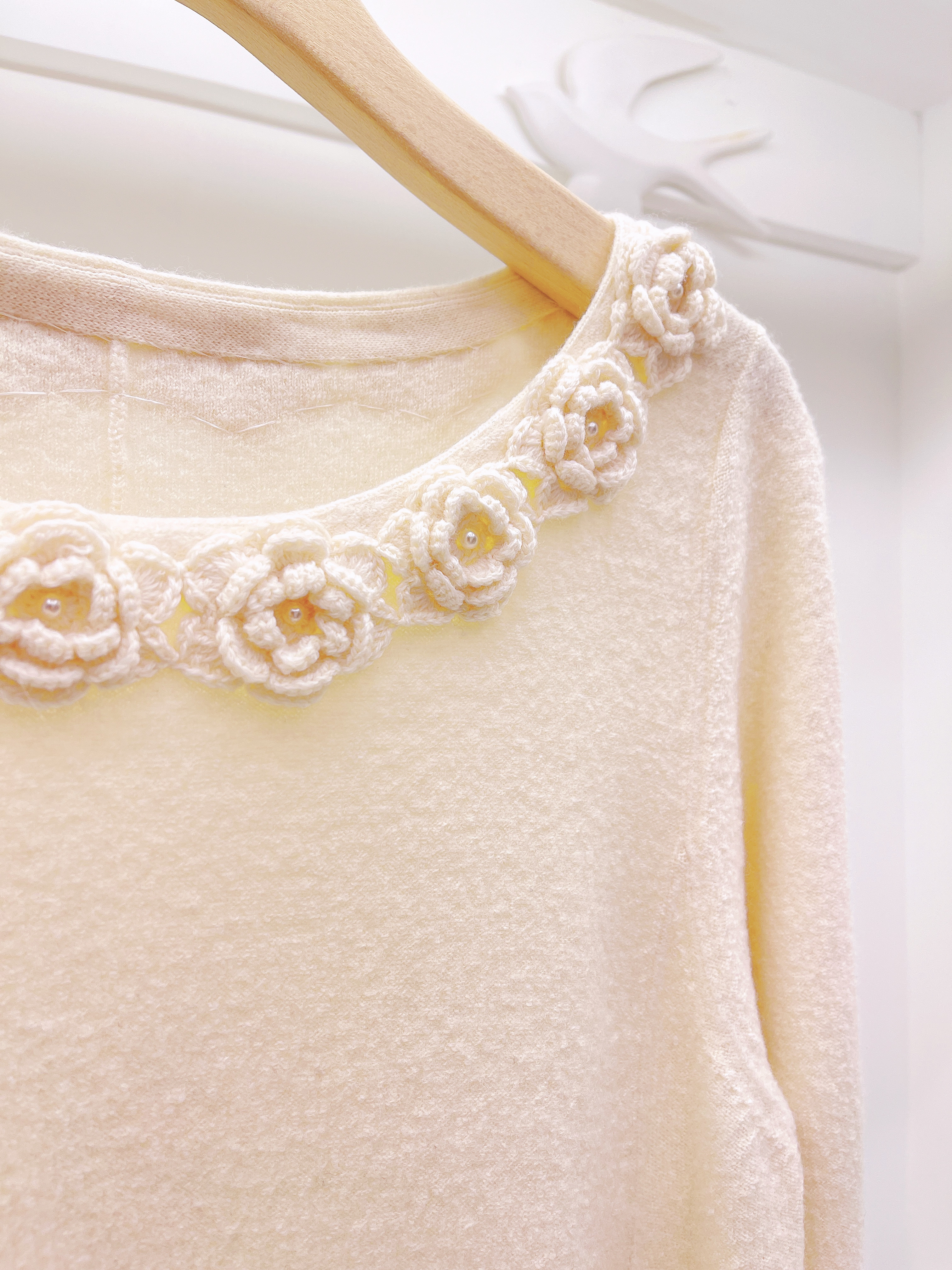 珍珠花飾針織洋裝