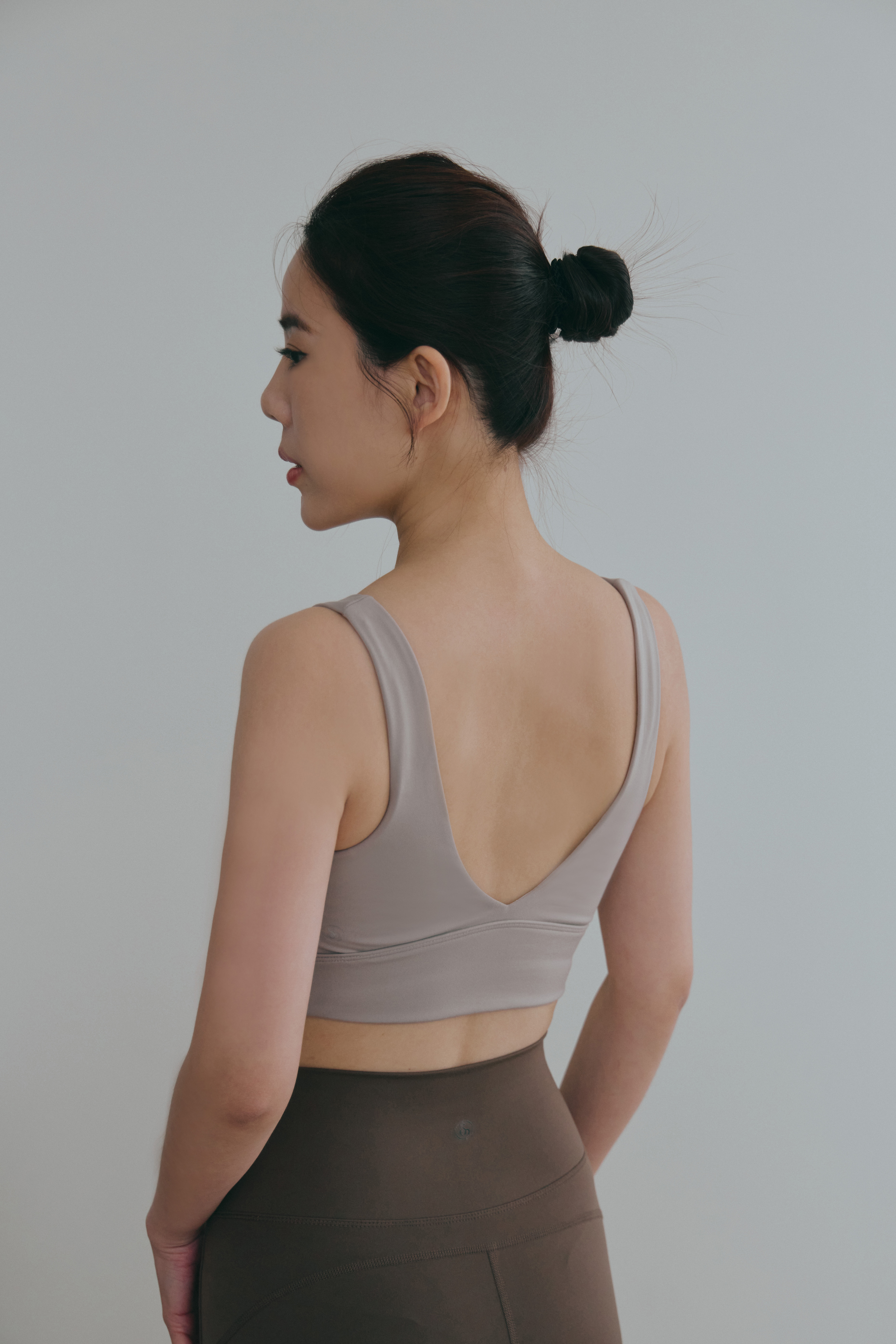 V-BACK運動BRA TOP- 沙色