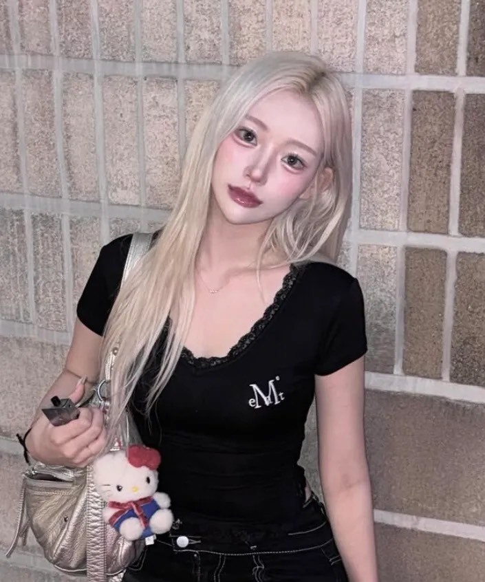 🇰🇷𝐌𝐮𝐜𝐞𝐧𝐭 蕾絲短袖