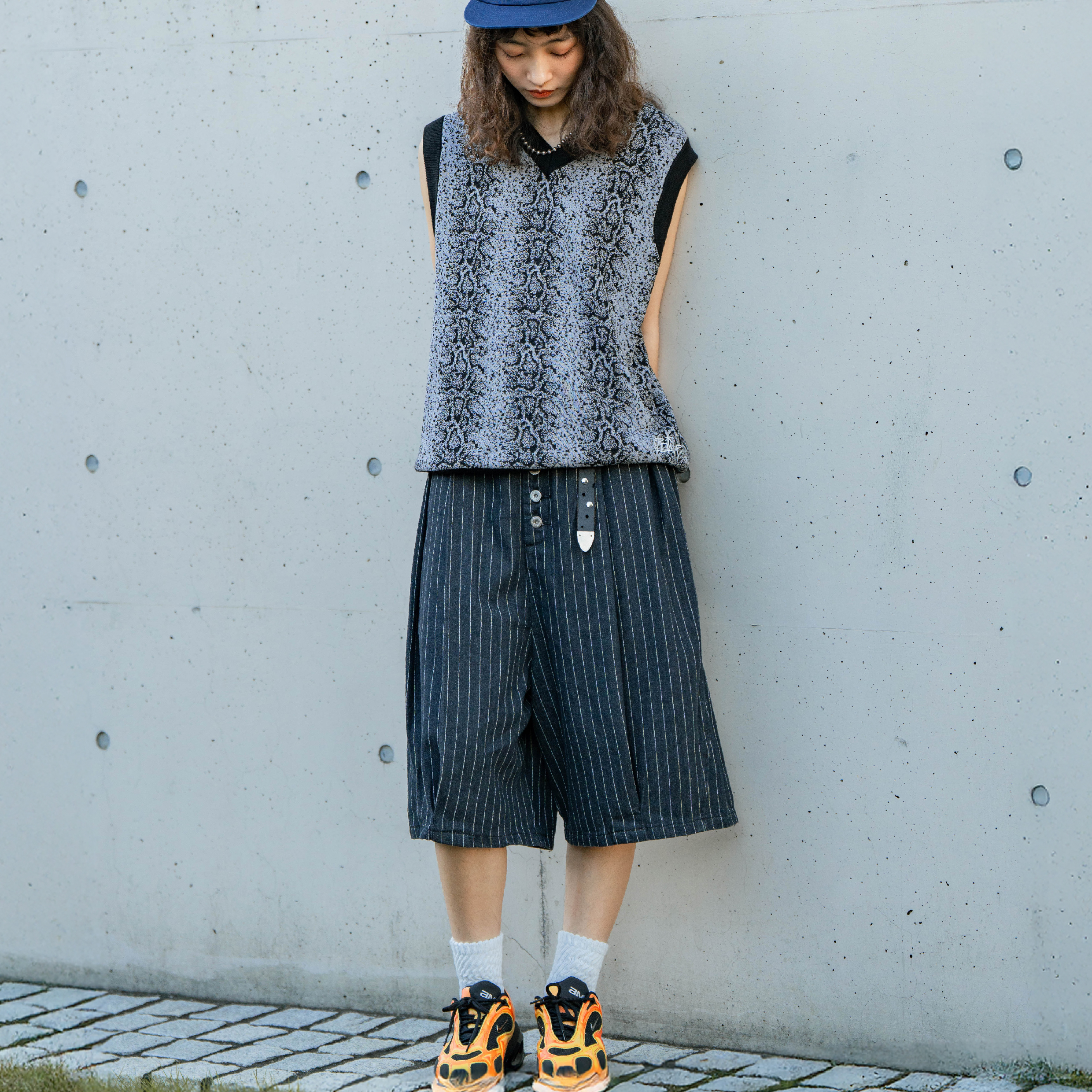 ORDINARY Stripe Studded Denim Shorts 直紋牛仔鉚釘七分褲